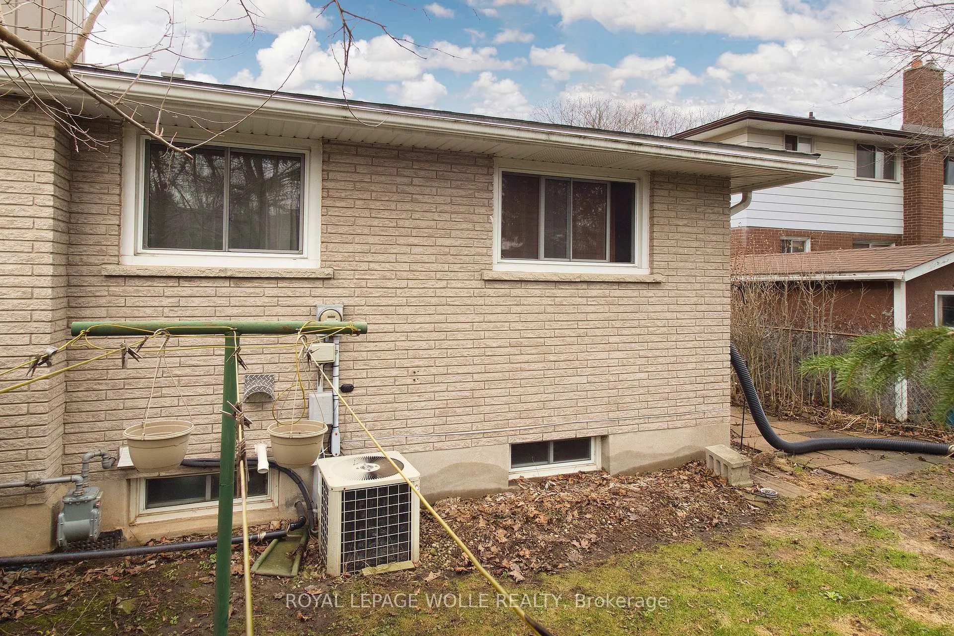 Photo 29 of 44 Breckenridge Drive, Kitchener — HOMEH