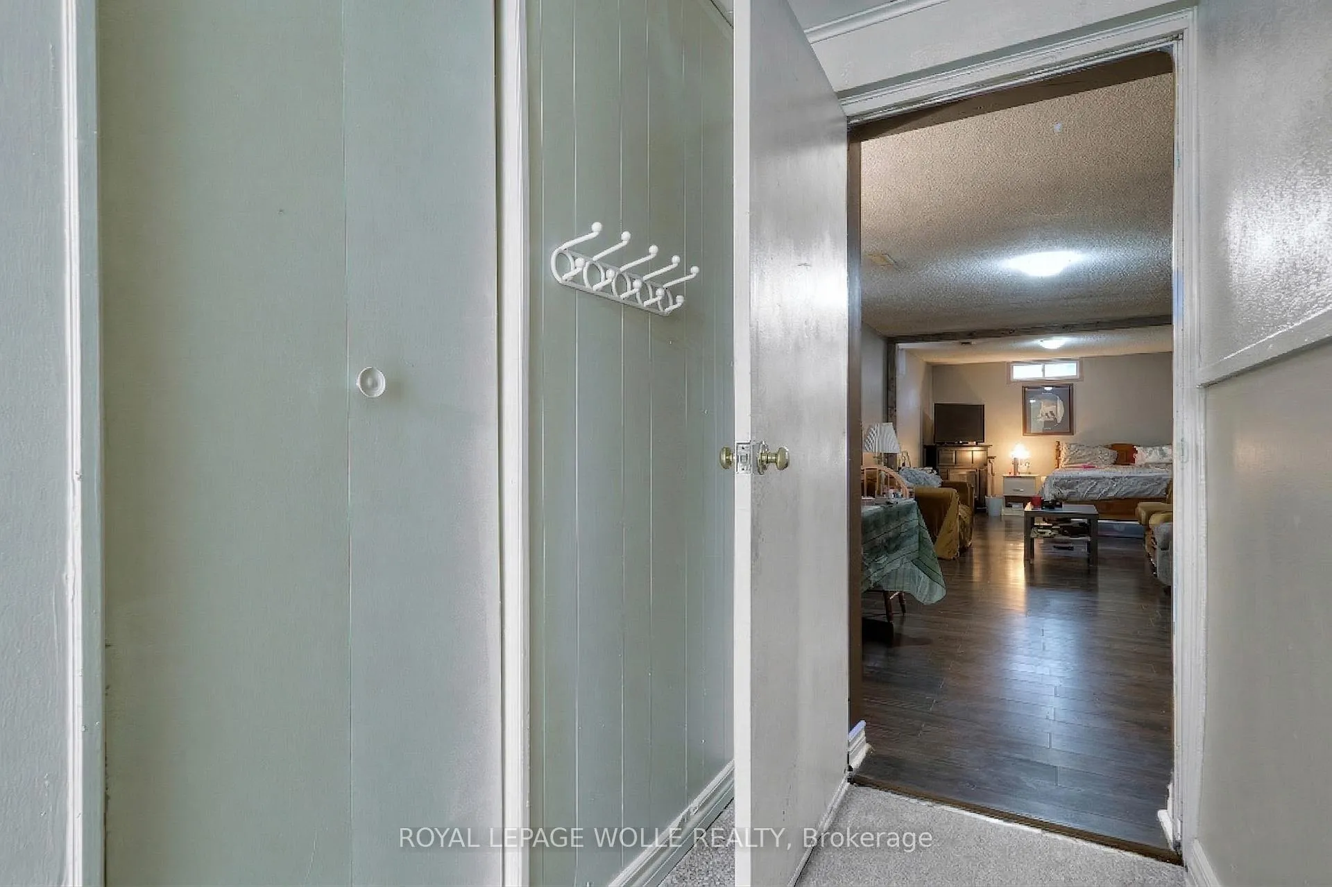 Photo 35 of 44 Breckenridge Drive, Kitchener — HOMEH