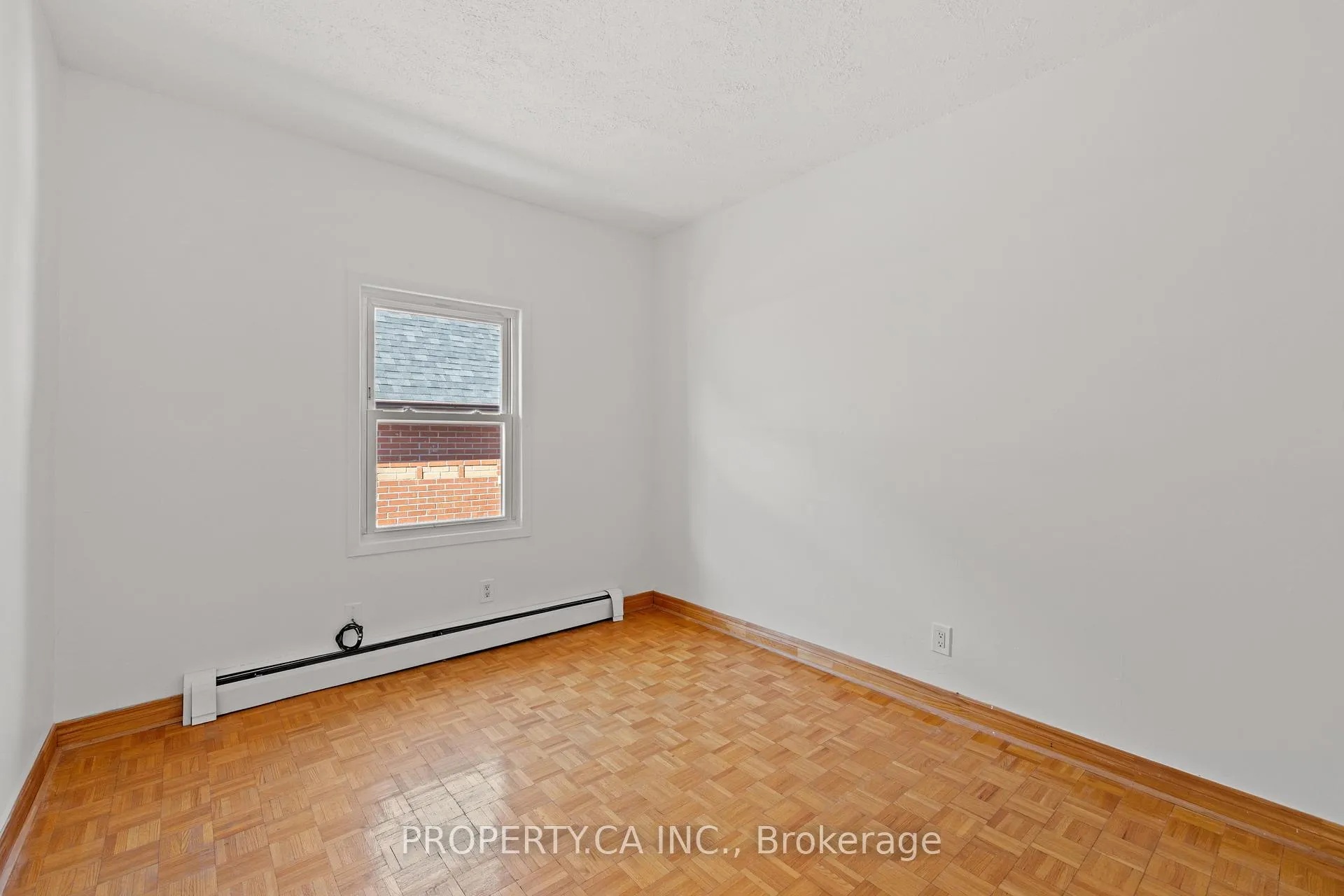 Photo 10 of Unit Upper, 120 Stephenson Avenue, Toronto, East End-Danforth — HOMEH