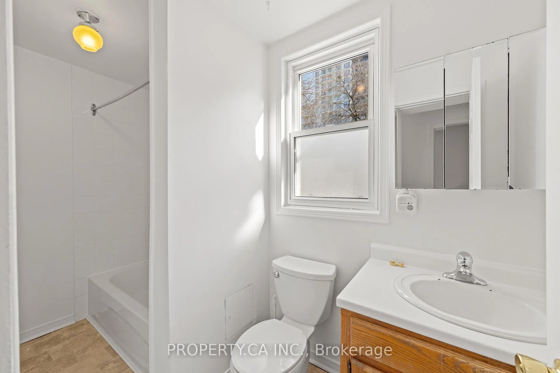 Photo 16 of Unit Upper, 120 Stephenson Avenue, Toronto, East End-Danforth — HOMEH