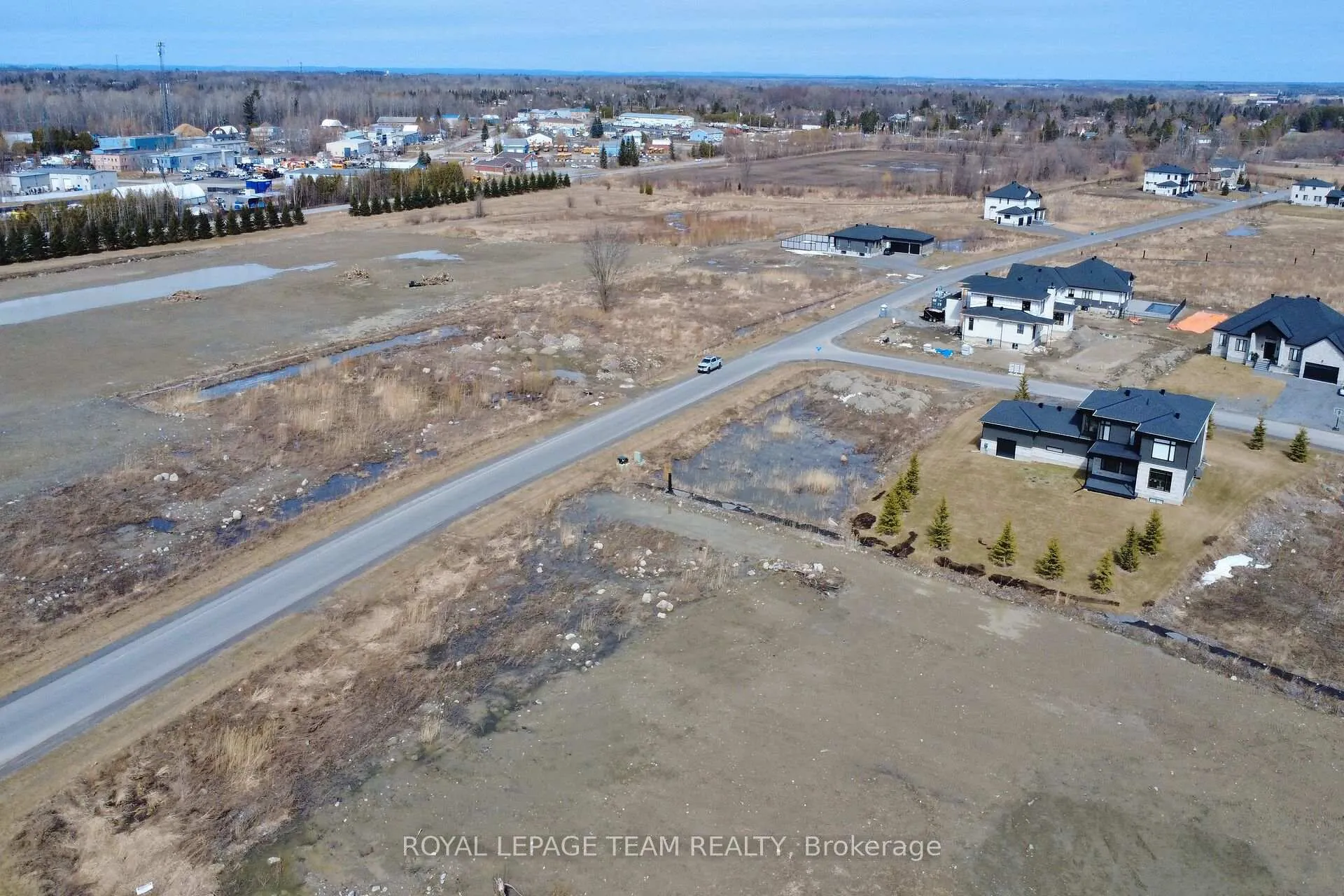 Photo 9 of 6715 Still Meadow Way, Ottawa, Greely — HOMEH