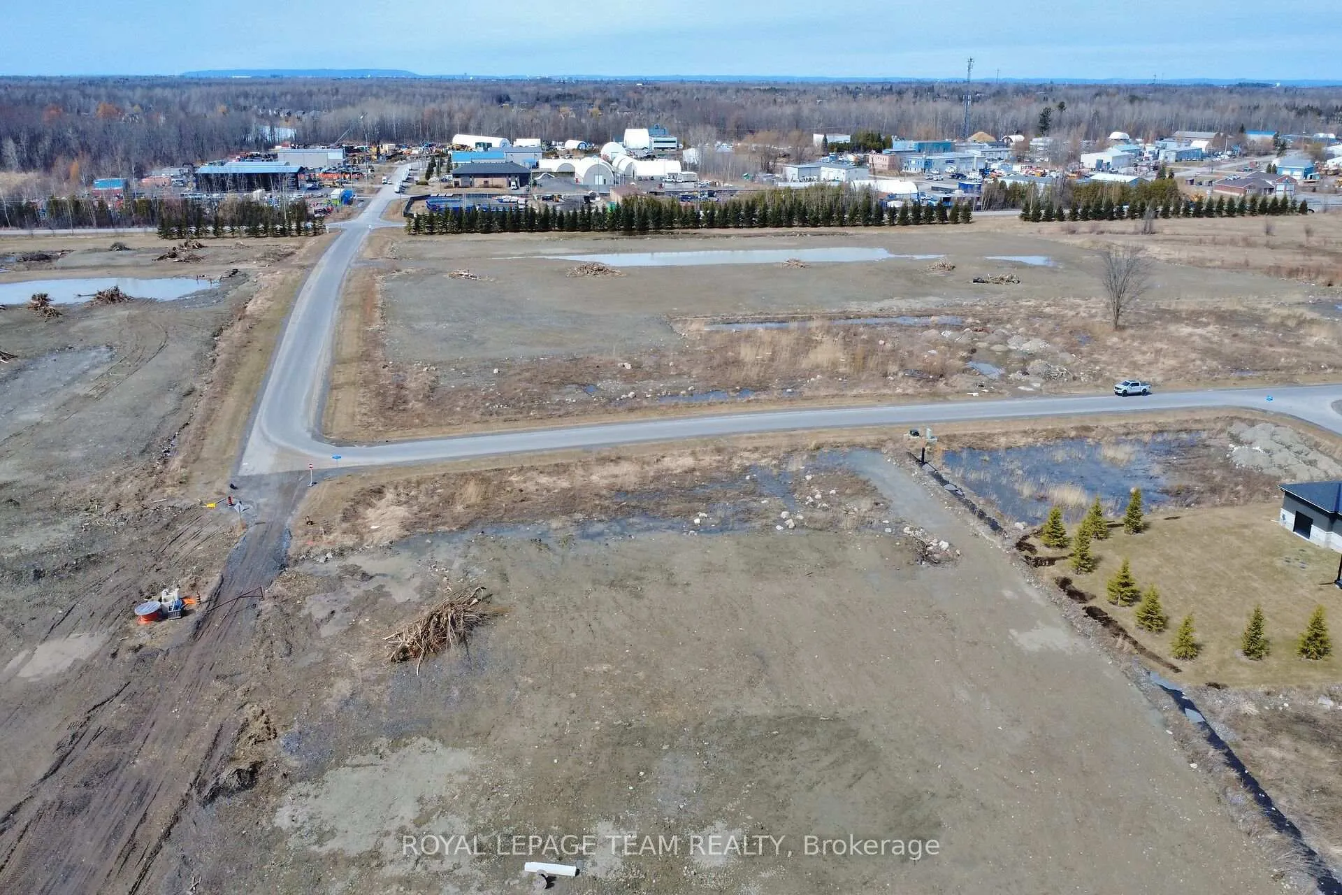 Photo 10 of 6715 Still Meadow Way, Ottawa, Greely — HOMEH