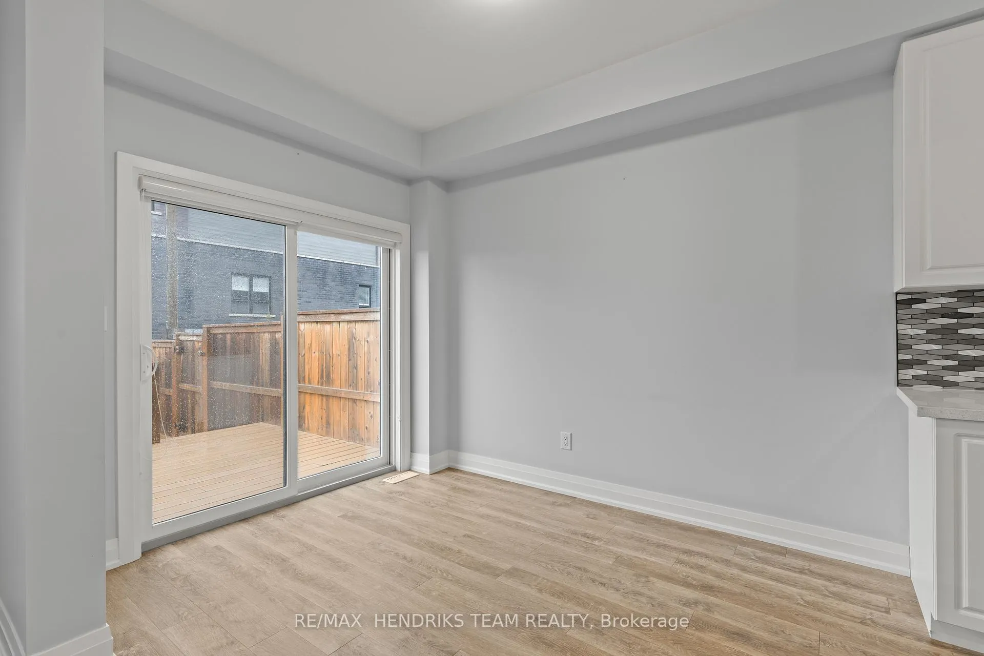 Photo 13 of 6649 Cropp Street, Niagara Falls, Morrison — HOMEH