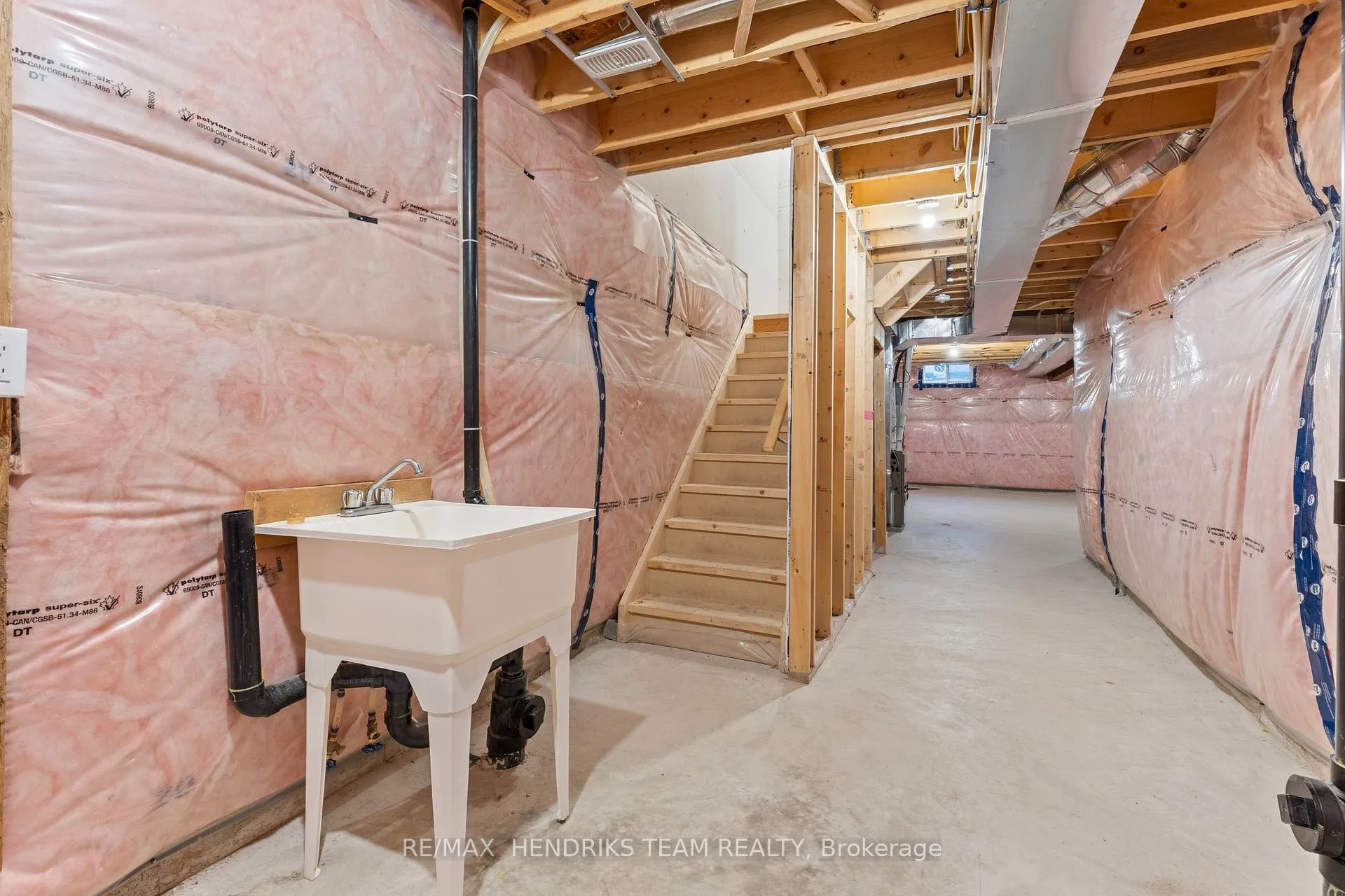 Photo 33 of 6649 Cropp Street, Niagara Falls, Morrison — HOMEH