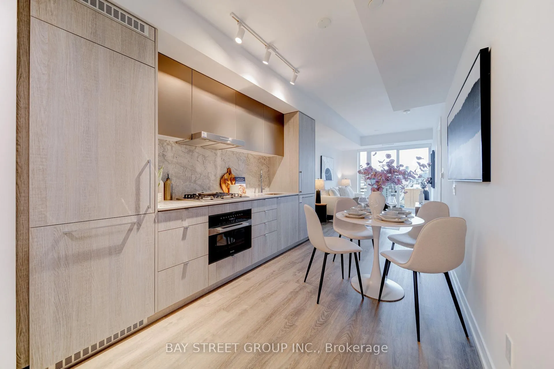 Photo 6 of Unit 1906, 771 Yonge Street, Toronto, Rosedale-Moore Park — HOMEH