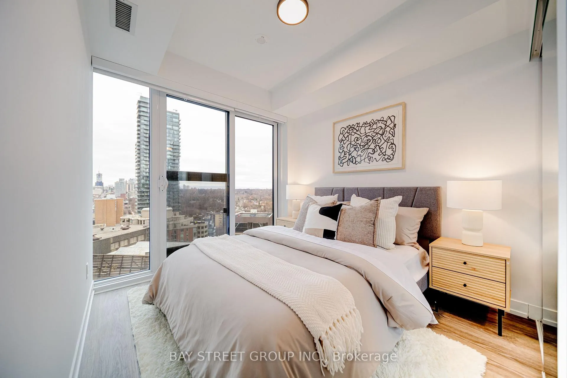 Photo 9 of Unit 1906, 771 Yonge Street, Toronto, Rosedale-Moore Park — HOMEH