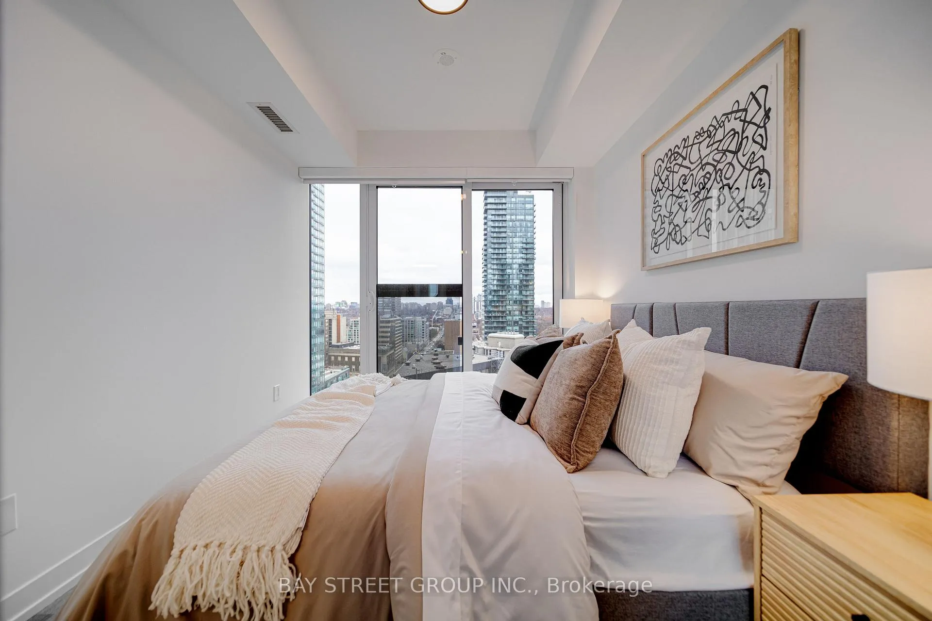 Photo 10 of Unit 1906, 771 Yonge Street, Toronto, Rosedale-Moore Park — HOMEH
