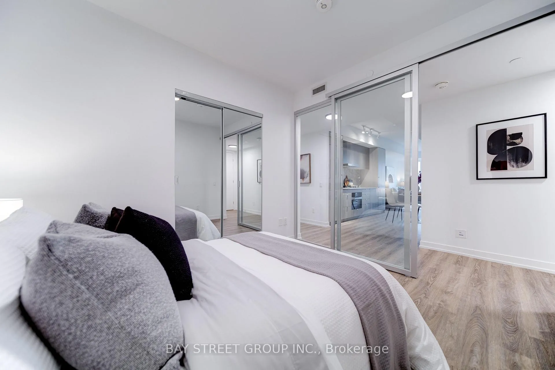 Photo 13 of Unit 1906, 771 Yonge Street, Toronto, Rosedale-Moore Park — HOMEH