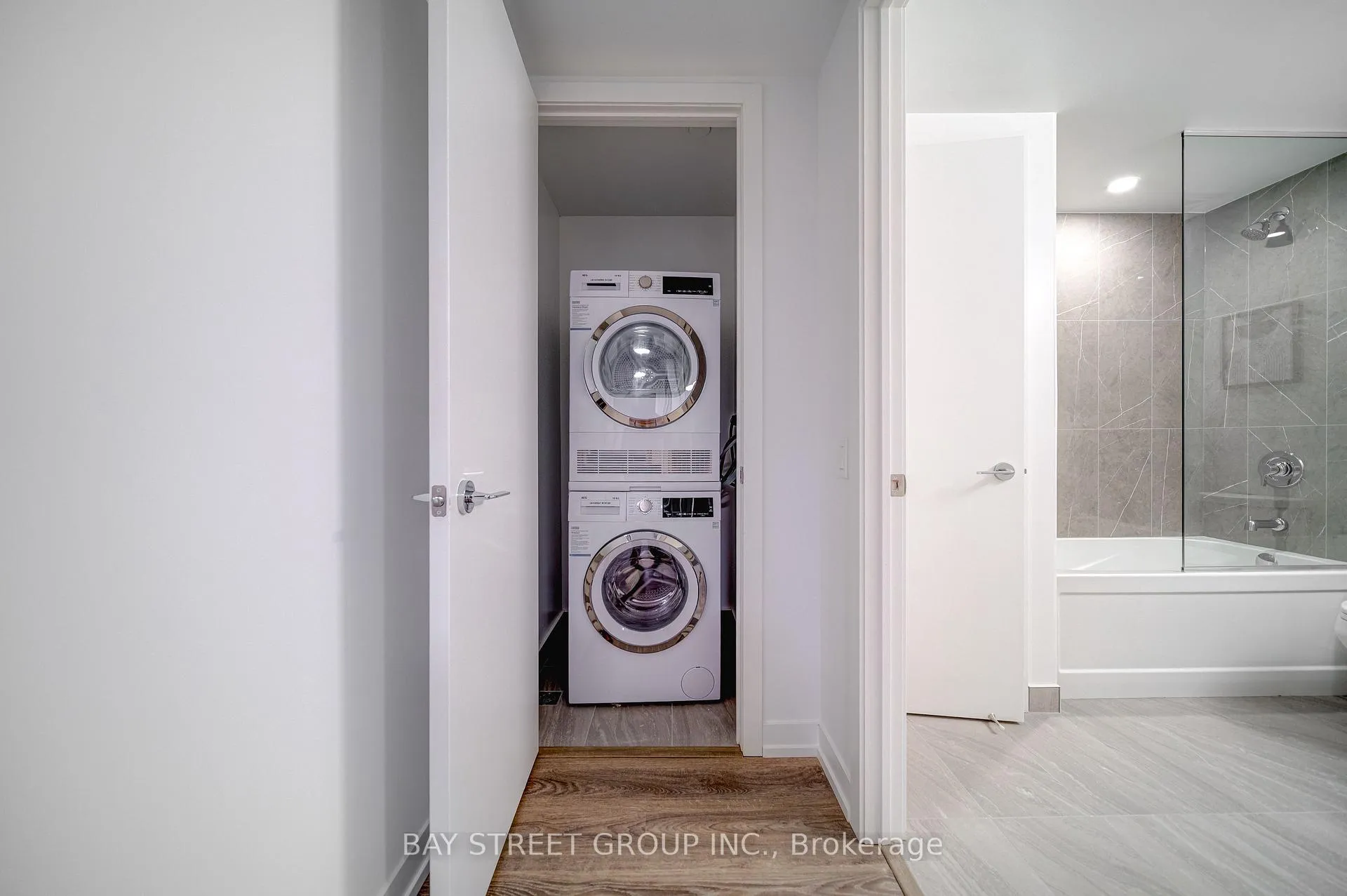 Photo 16 of Unit 1906, 771 Yonge Street, Toronto, Rosedale-Moore Park — HOMEH