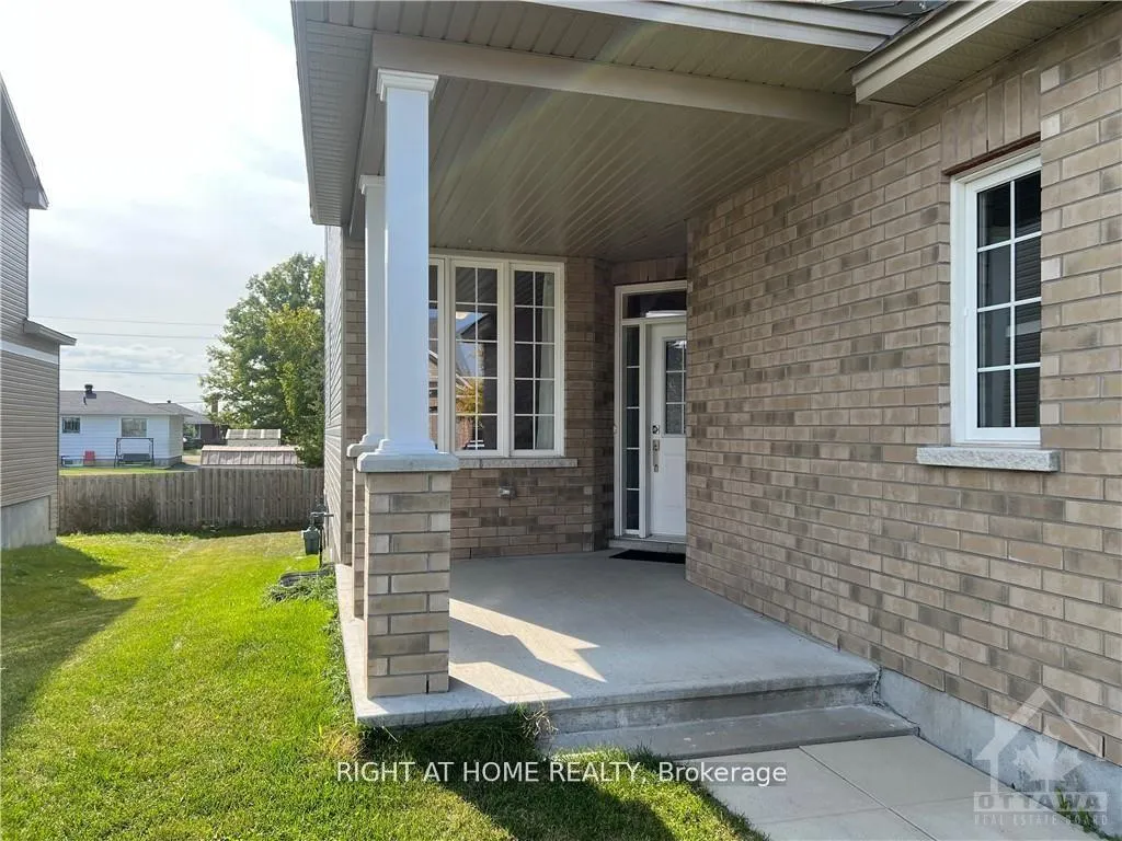 Photo 3 of 145 Bert Hall Street, Arnprior — HOMEH