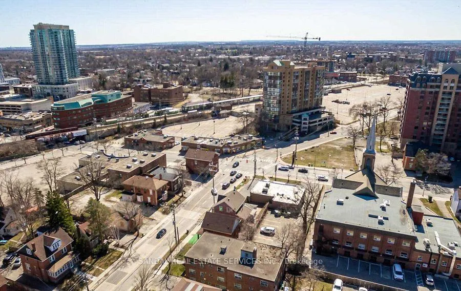 Photo 6 of 8 Church Street E, Brampton, Downtown Brampton — HOMEH