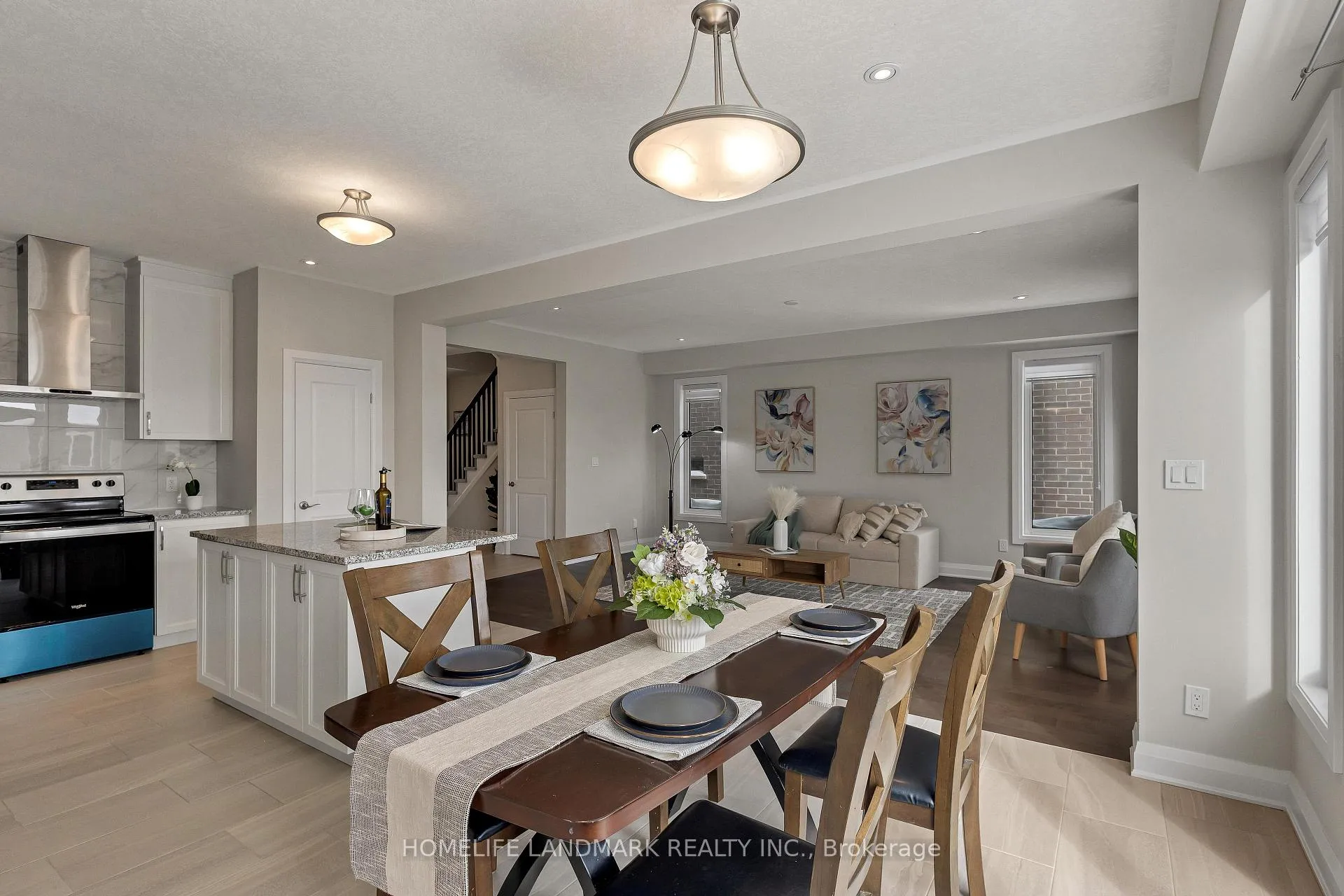 Photo 14 of 286 Chokecherry Crescent, Waterloo — HOMEH