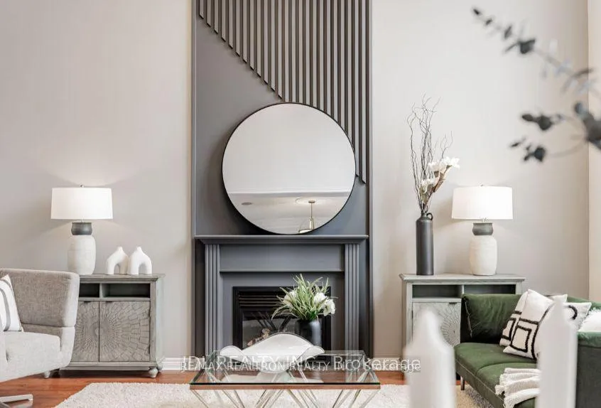 Photo 2 of Unit ROOM A, 20 Ralph Chalmers Avenue, Markham, Wismer — HOMEH