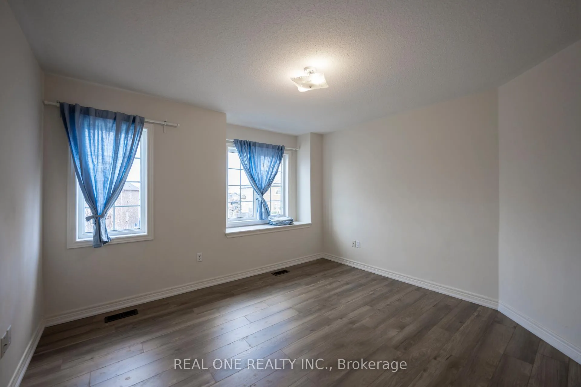 Photo 16 of 1136 Cenotaph Boulevard, Newmarket, Stonehaven-Wyndham — HOMEH