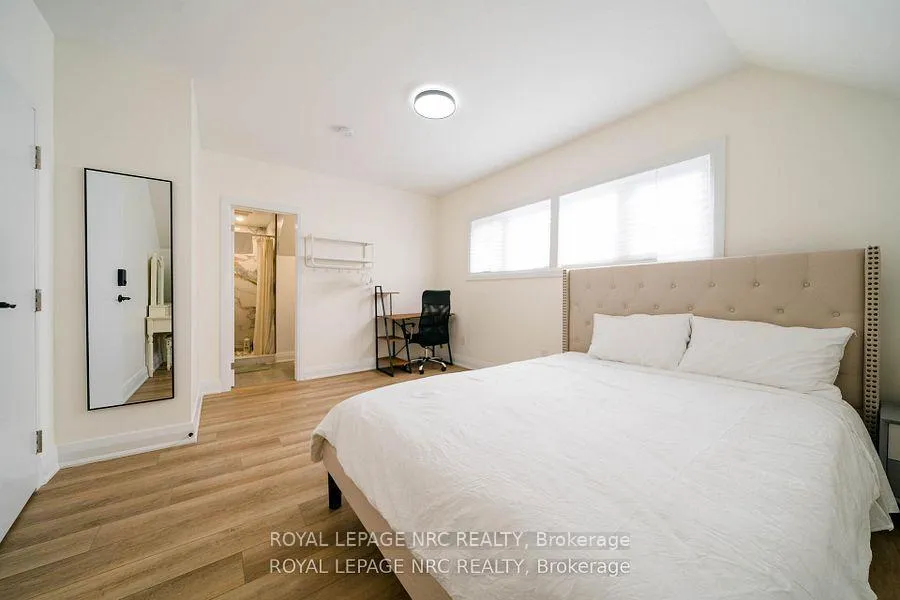 Photo 13 of 5341 River Road, Niagara Falls, Downtown — HOMEH