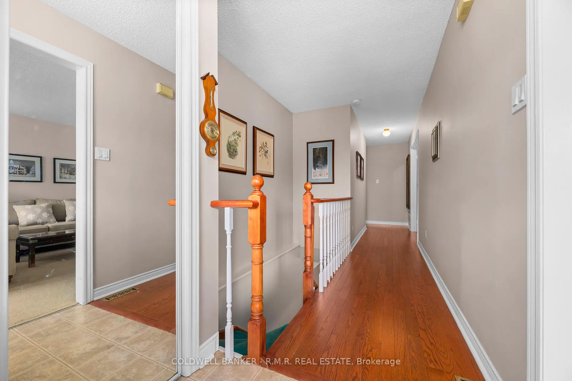 Photo 3 of 17 St John's Court, Uxbridge — HOMEH