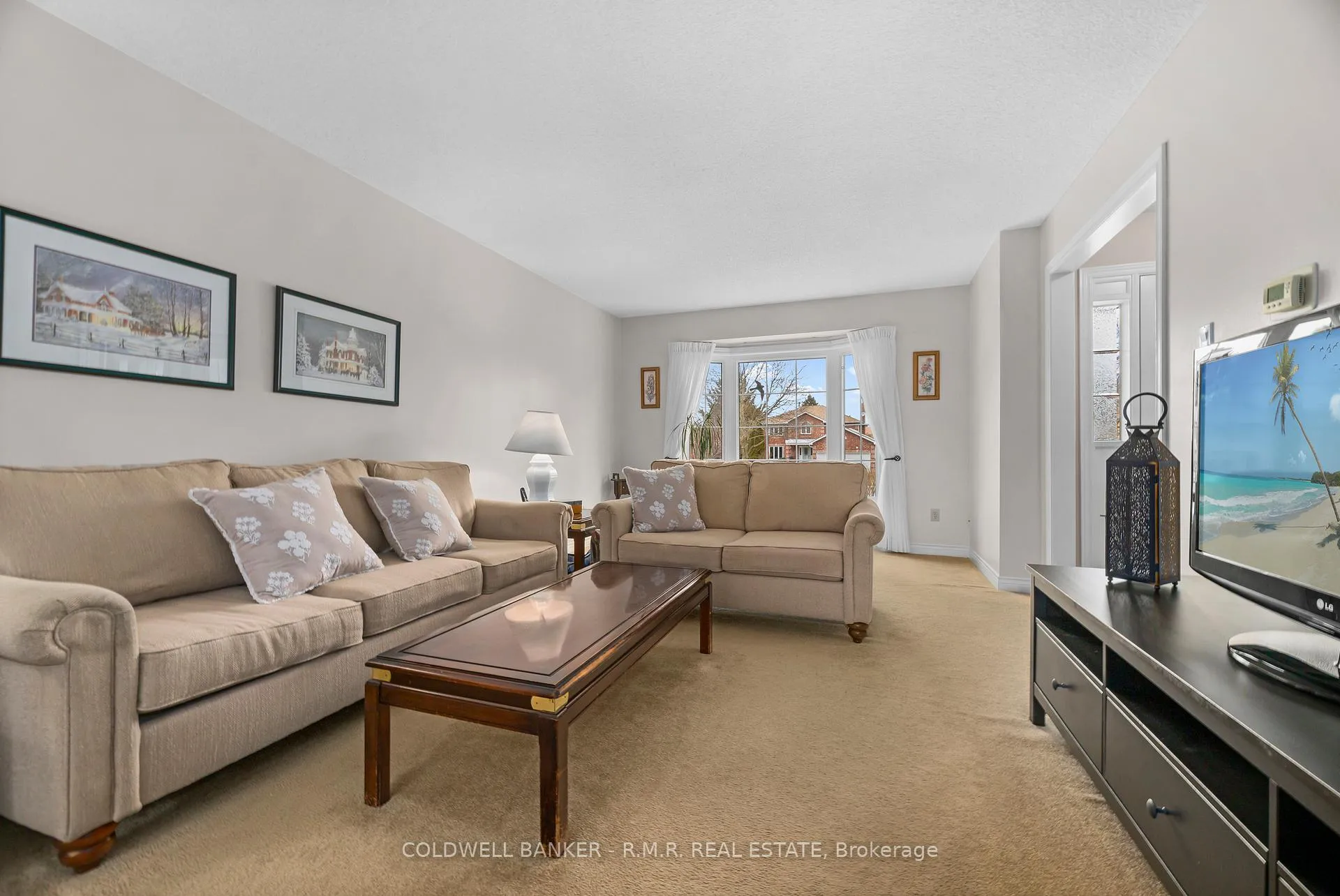 Photo 5 of 17 St John's Court, Uxbridge — HOMEH