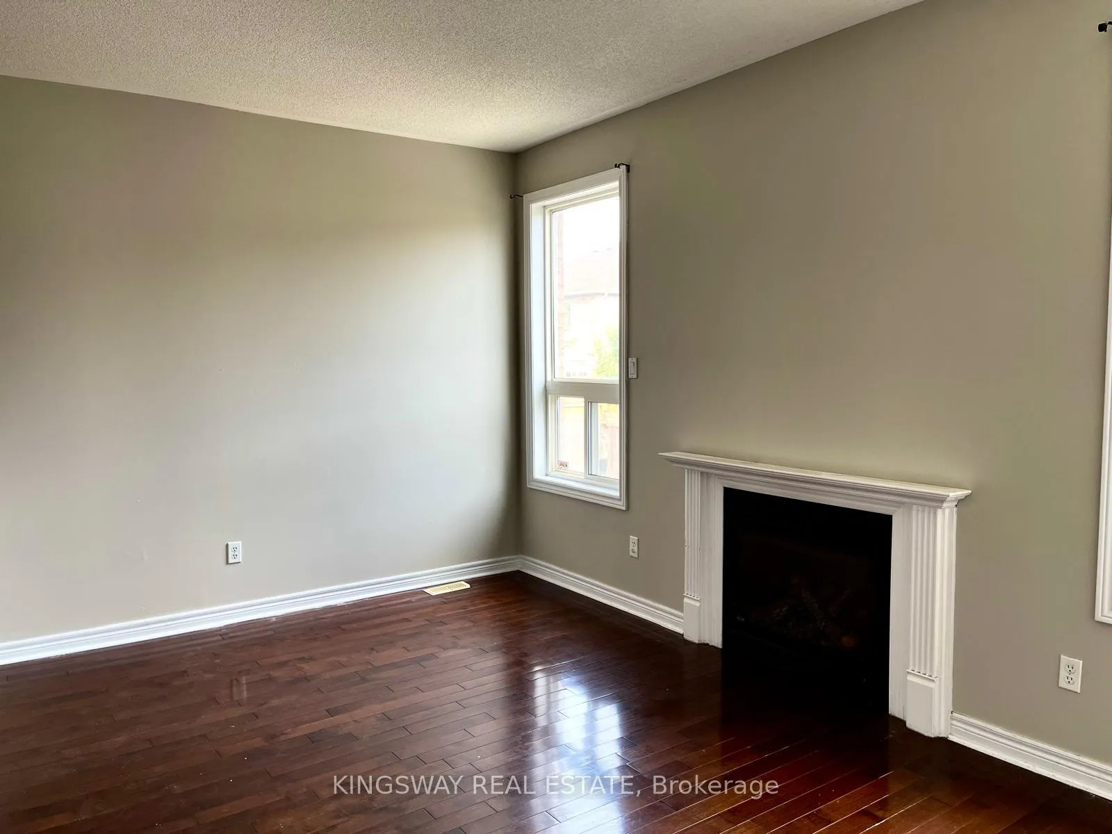 Photo 7 of 406 Black Drive, Milton, Clarke — HOMEH