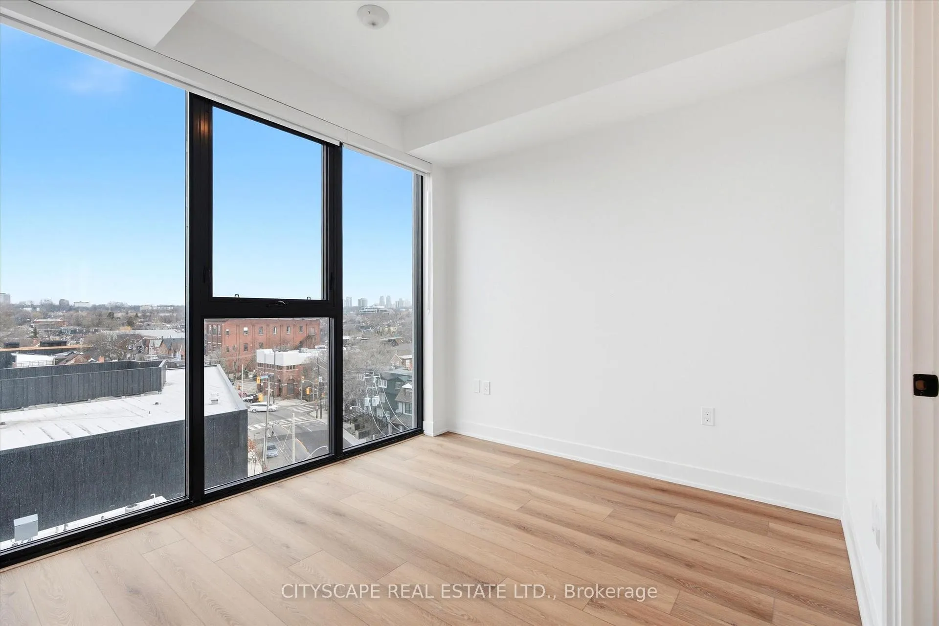 Photo 12 of Unit 701, 758 Dovercourt Road, Toronto, Dovercourt-Wallace Emerson-Junction — HOMEH