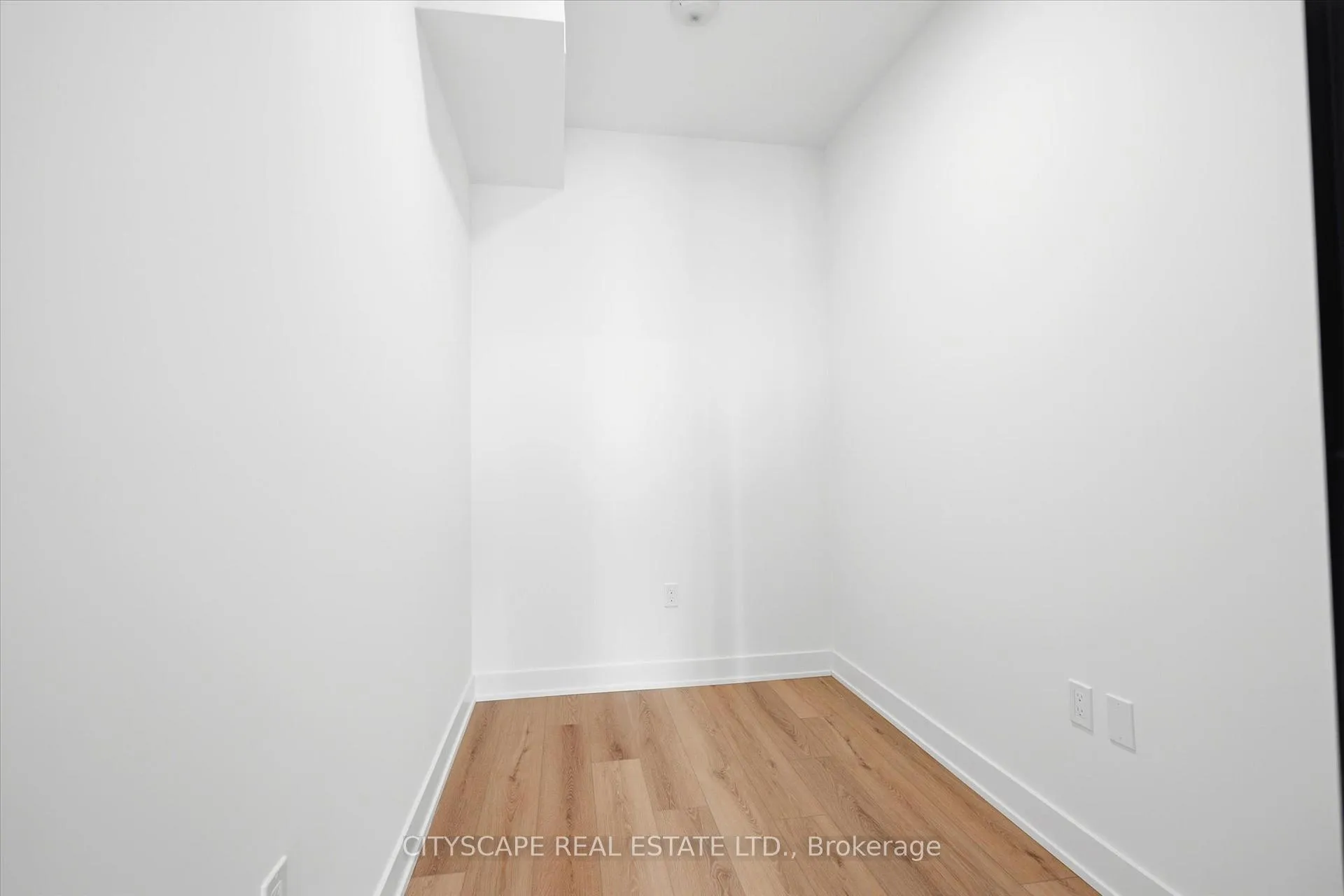 Photo 15 of Unit 701, 758 Dovercourt Road, Toronto, Dovercourt-Wallace Emerson-Junction — HOMEH