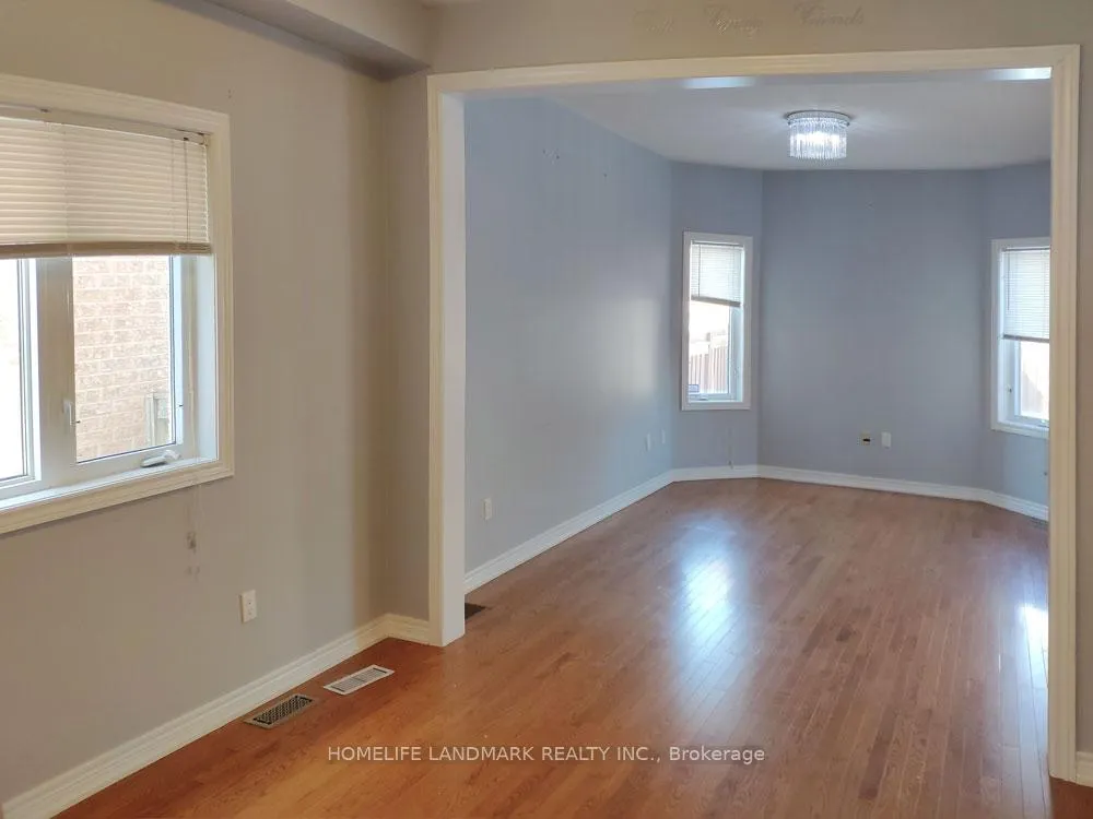 Photo 3 of 40 Ozner Crescent, Vaughan, Vellore Village — HOMEH
