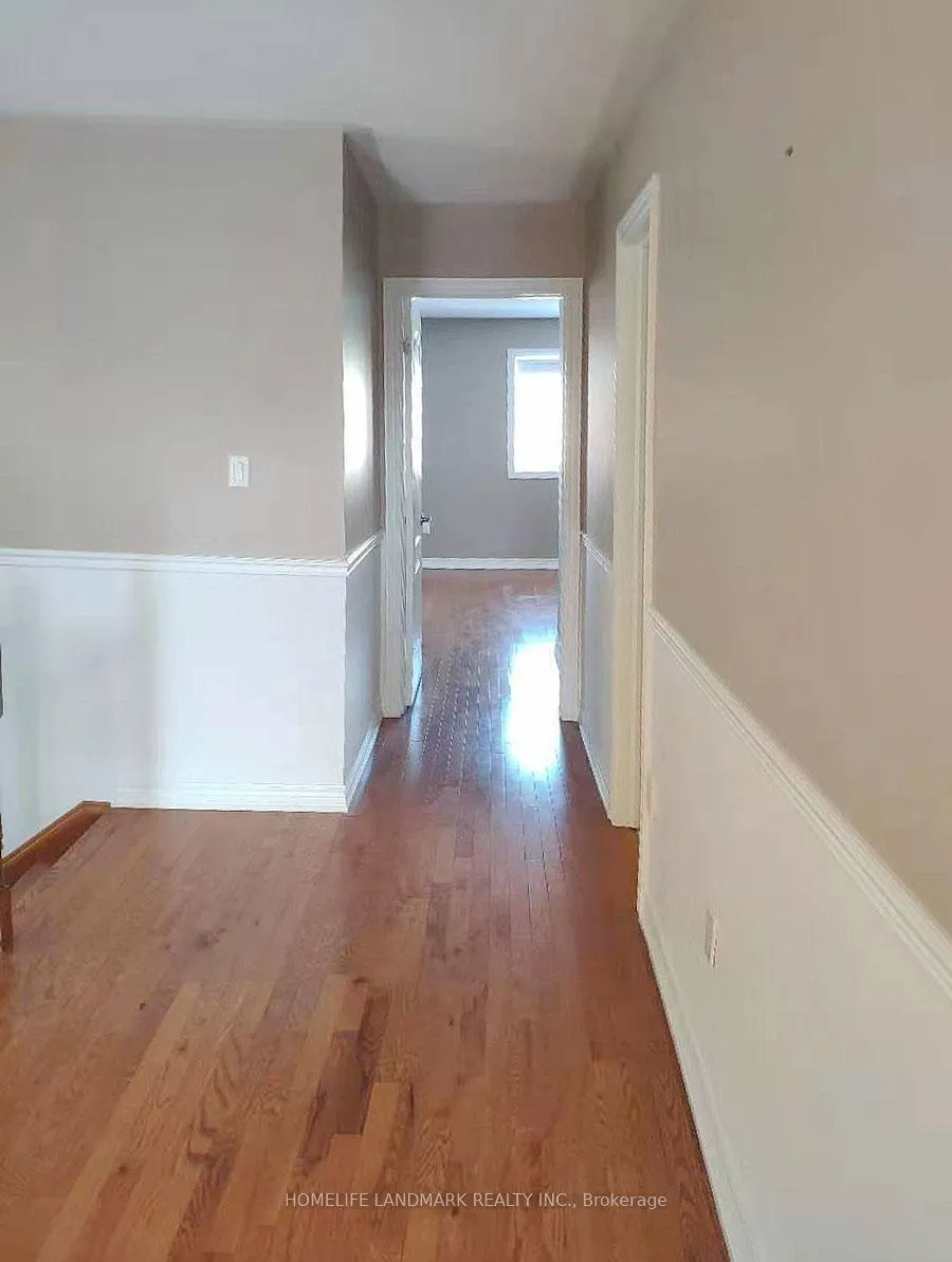 Photo 5 of 40 Ozner Crescent, Vaughan, Vellore Village — HOMEH