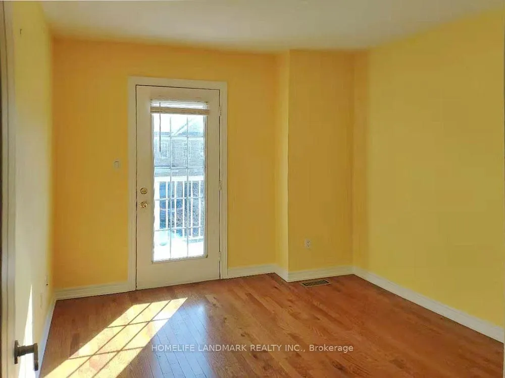 Photo 6 of 40 Ozner Crescent, Vaughan, Vellore Village — HOMEH