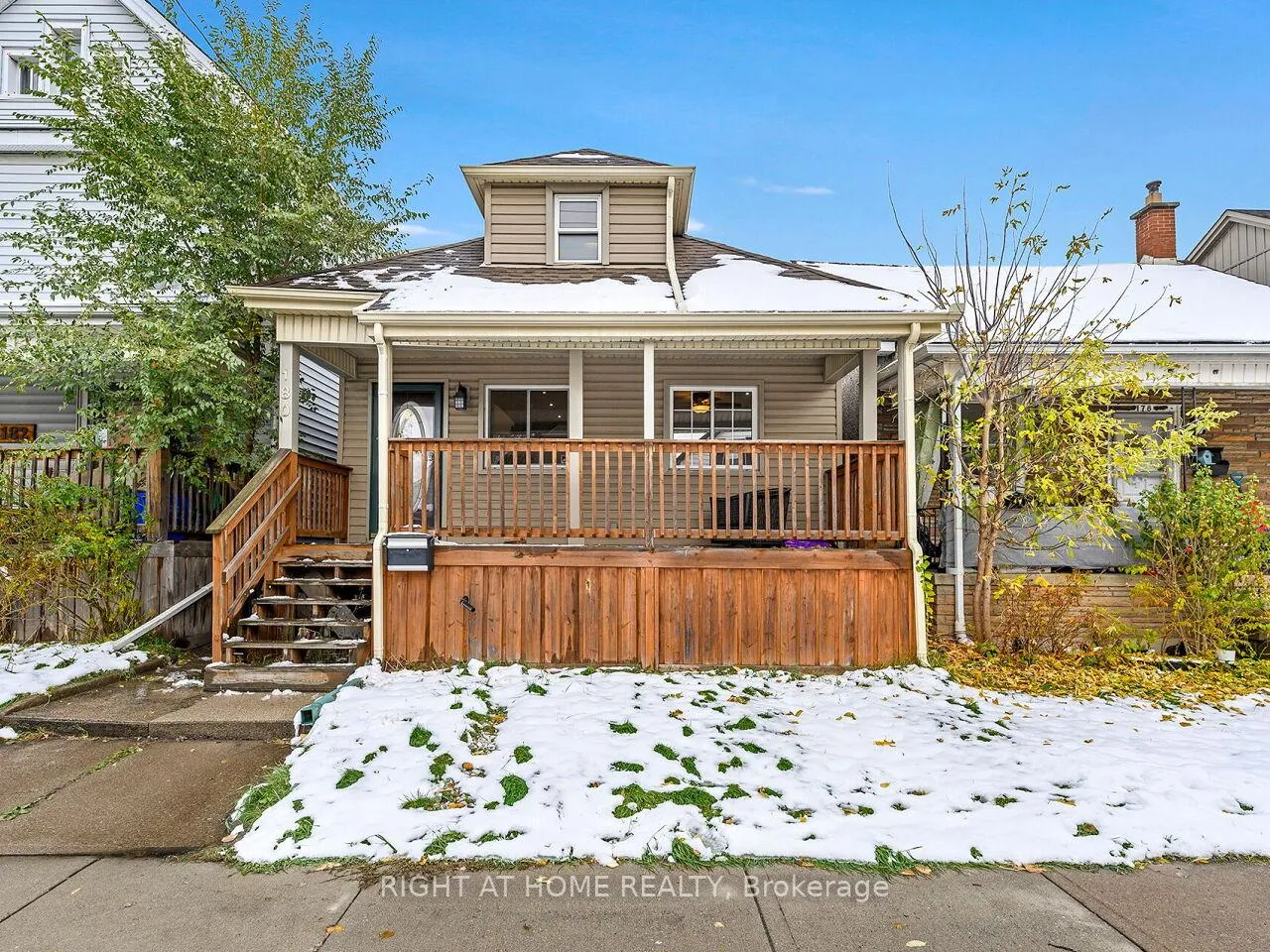 Front of 180 Rosslyn Avenue N