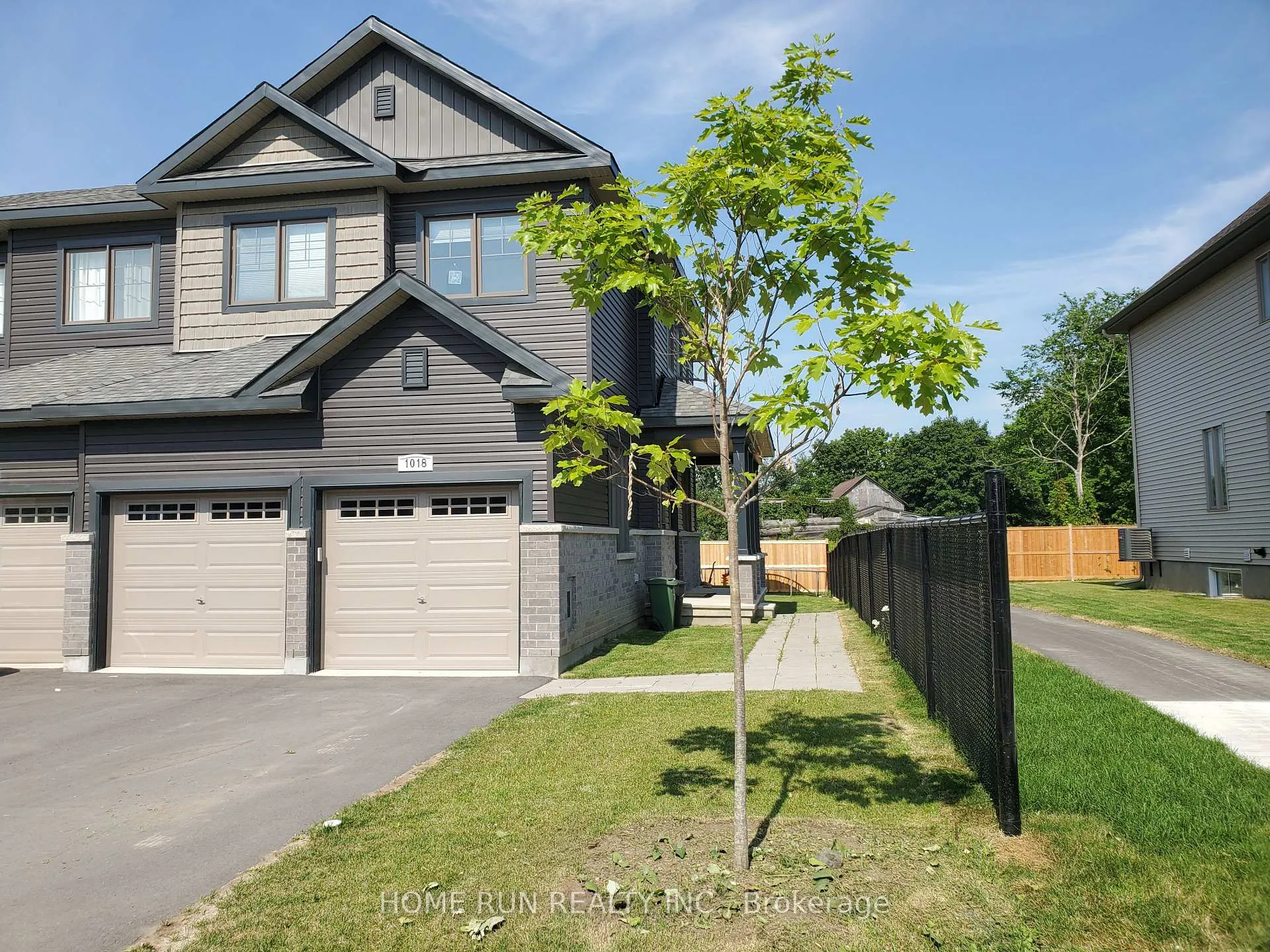 Photo 1 of 1018 Cedar Creek Drive, Ottawa, Blossom Park/Kemp Park/Findlay Creek — HOMEH