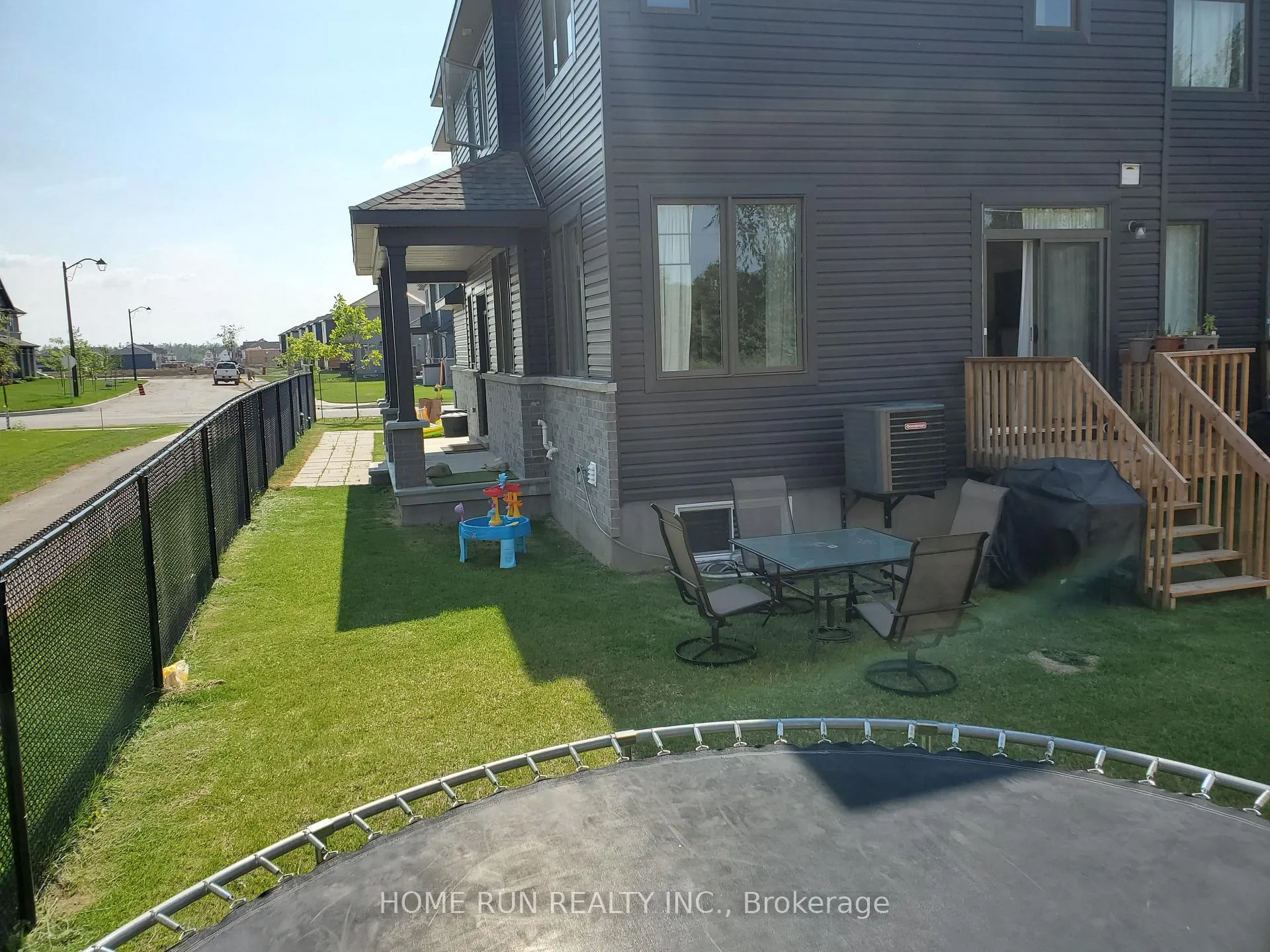 Photo 18 of 1018 Cedar Creek Drive, Ottawa, Blossom Park/Kemp Park/Findlay Creek — HOMEH