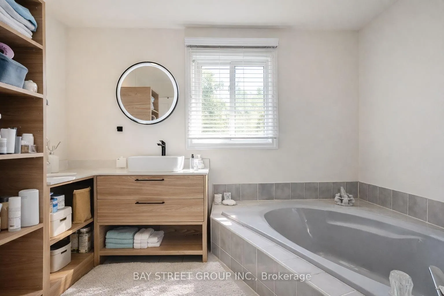 Photo 36 of 78 John Stiver Crescent, Markham, Buttonville — HOMEH