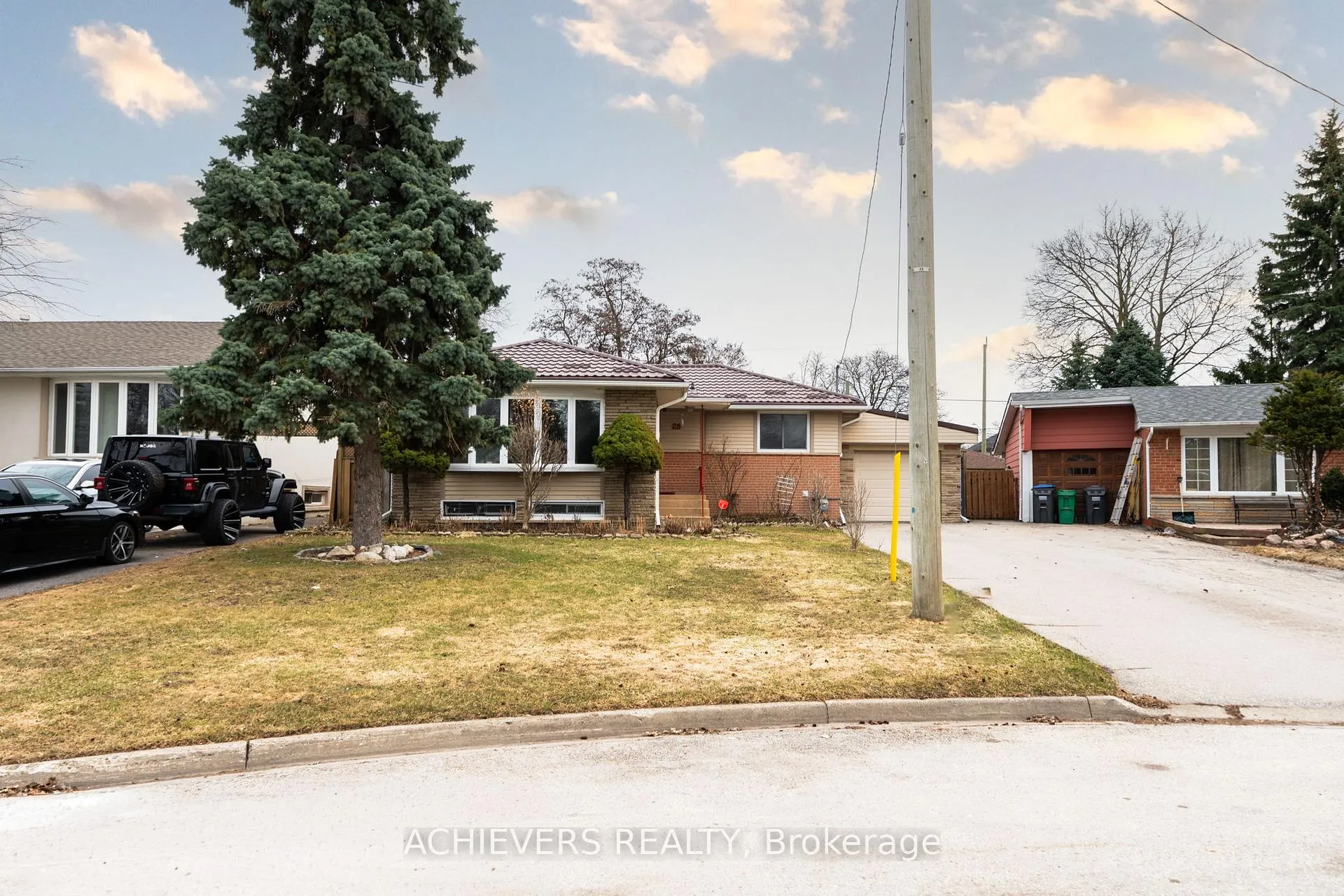 Photo 2 of 28 Cumbrian Court, Brampton, Northwood Park — HOMEH