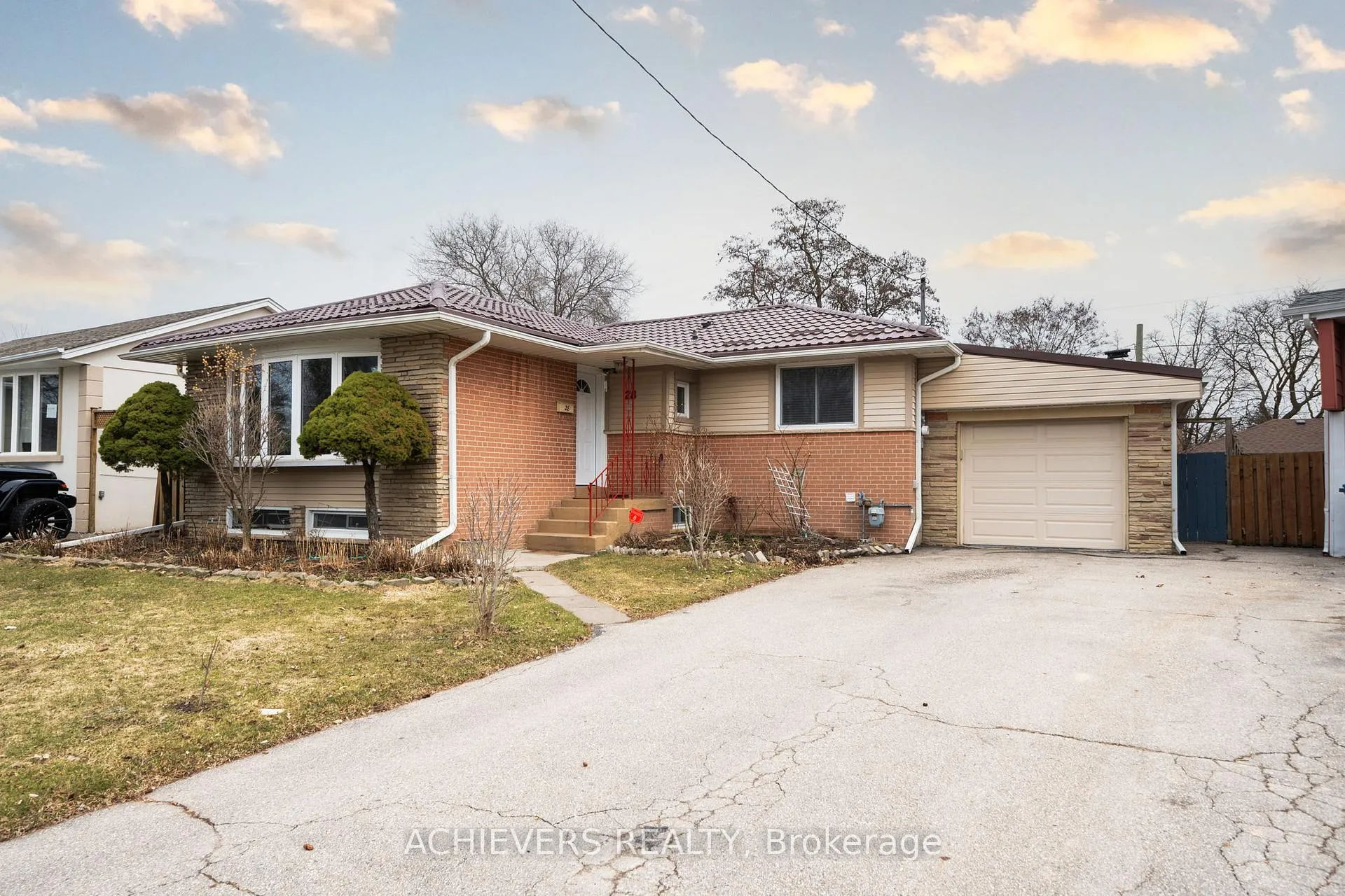 Photo 3 of 28 Cumbrian Court, Brampton, Northwood Park — HOMEH