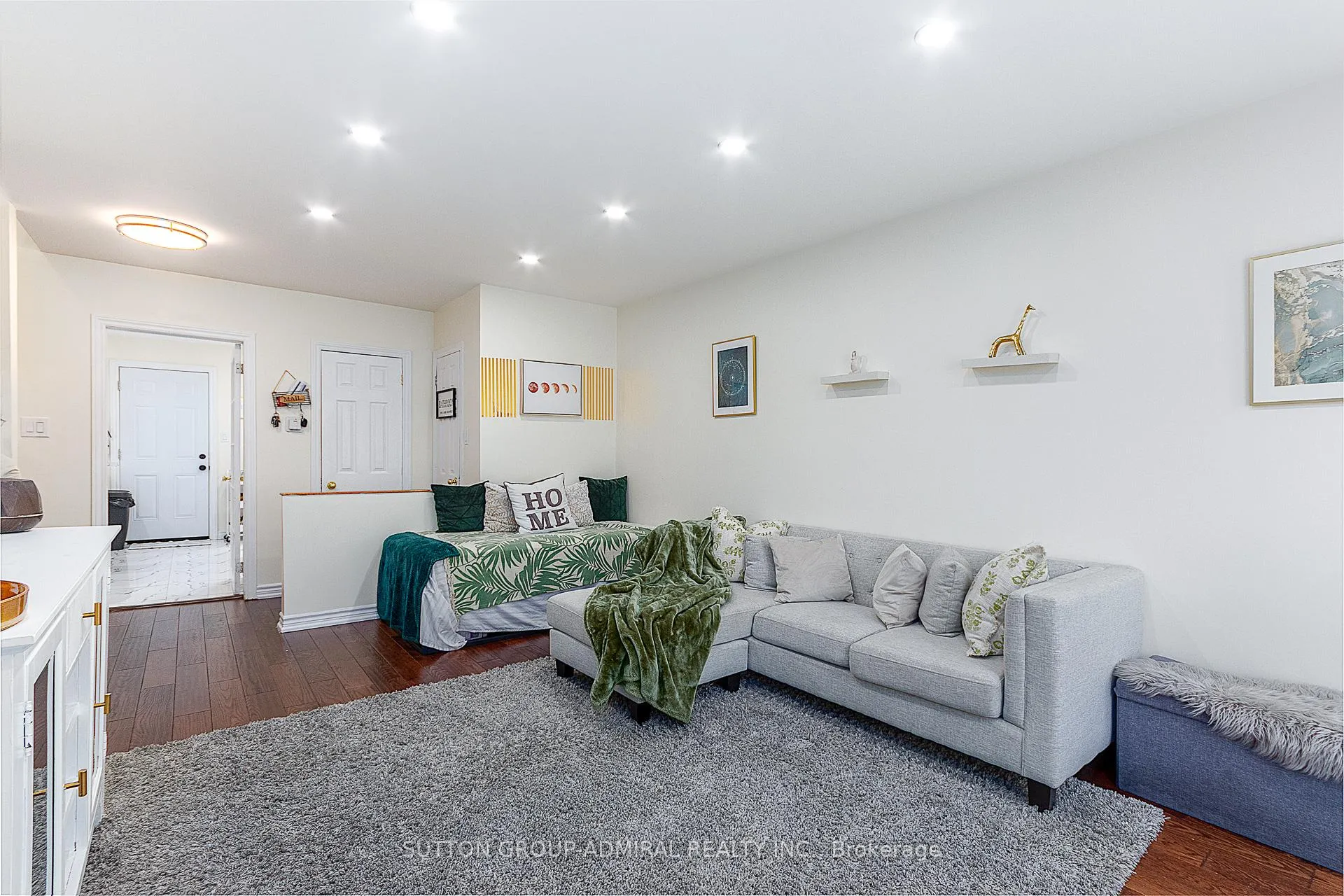 Photo 6 of Unit UPPER, 839 Modlin Road, Pickering, Bay Ridges — HOMEH