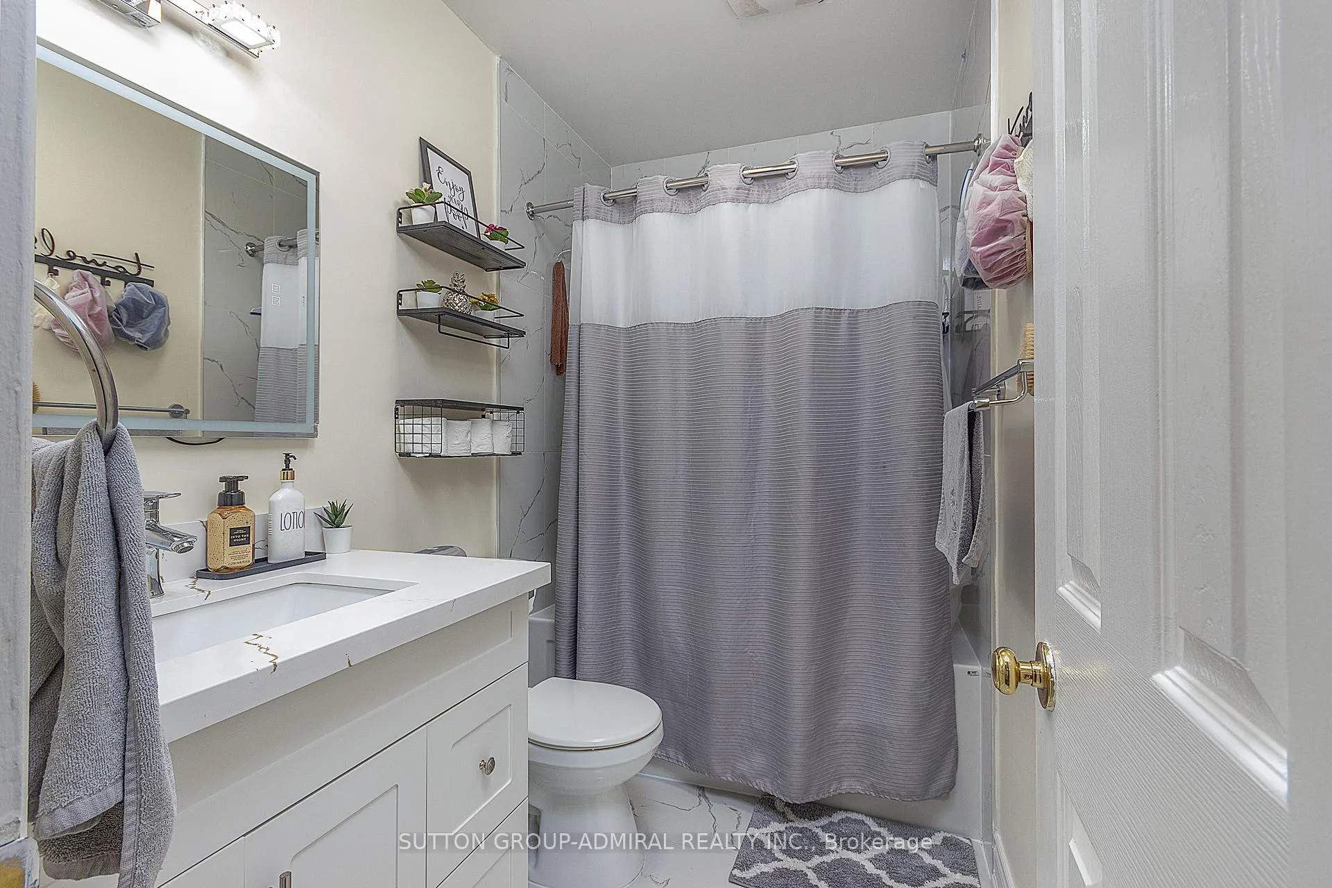 Photo 15 of Unit UPPER, 839 Modlin Road, Pickering, Bay Ridges — HOMEH