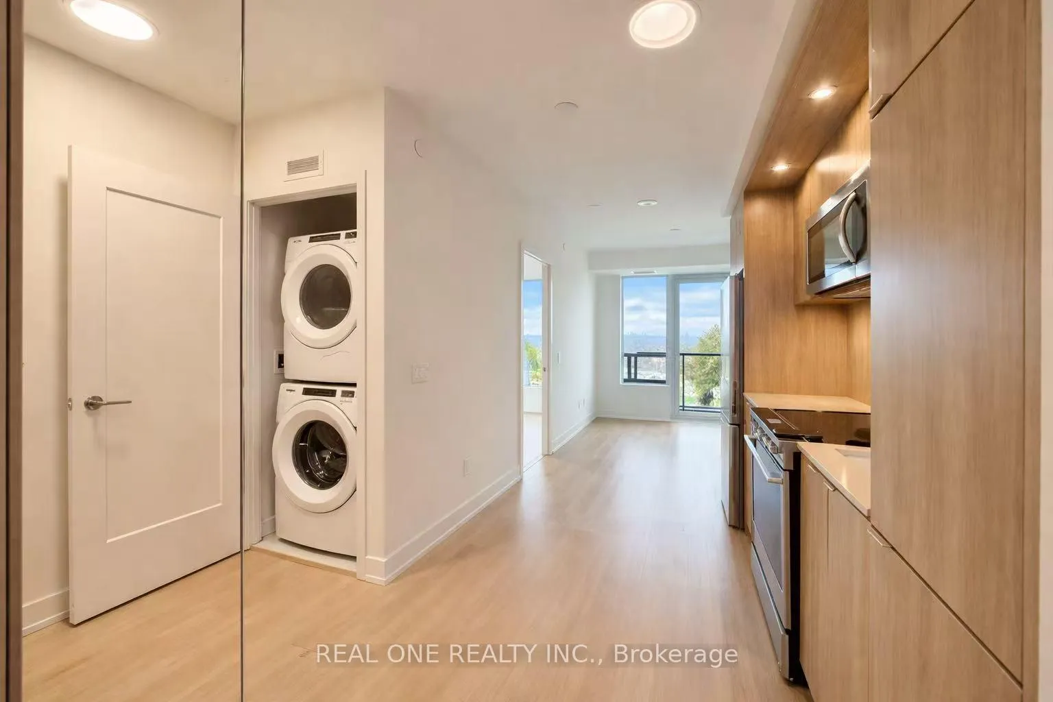 Front of Unit 1602, 60 Central Park Roadway