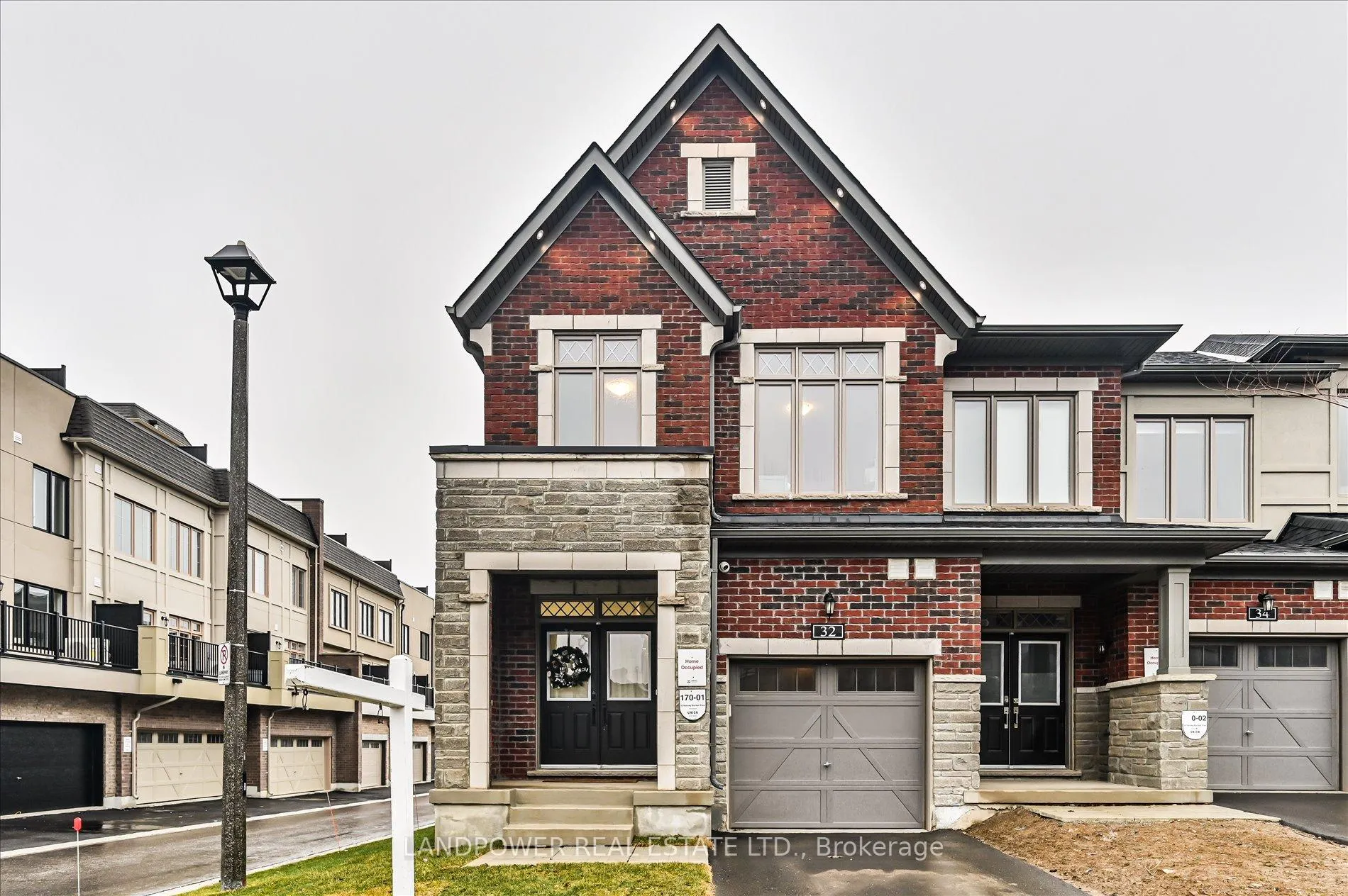 Front of 32 Harvey Bunker Crescent