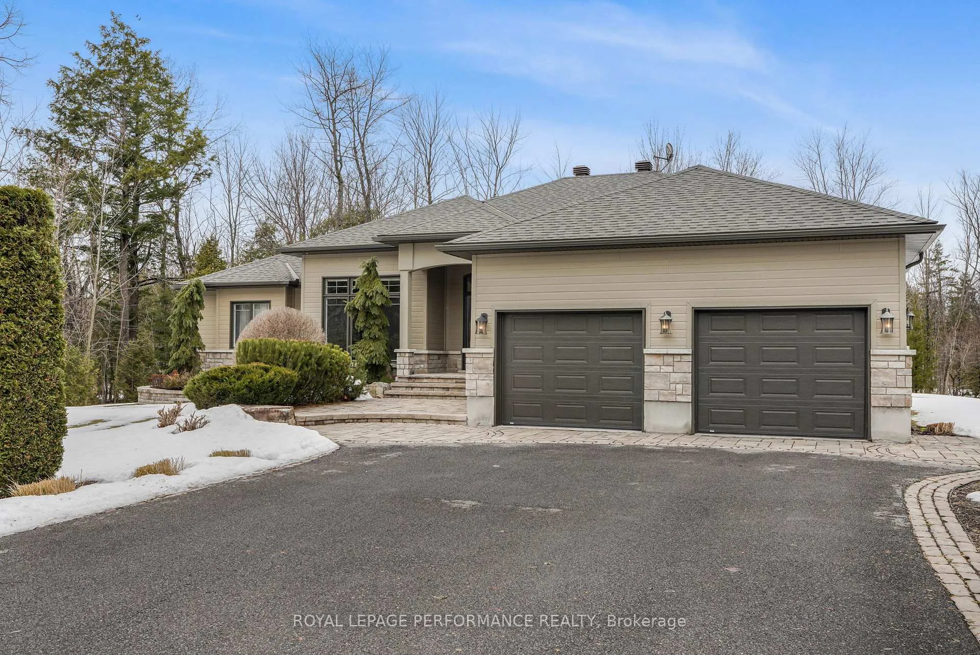 Photo 3 of 26 Jacquot Street N, Champlain, Champlain Twp — HOMEH