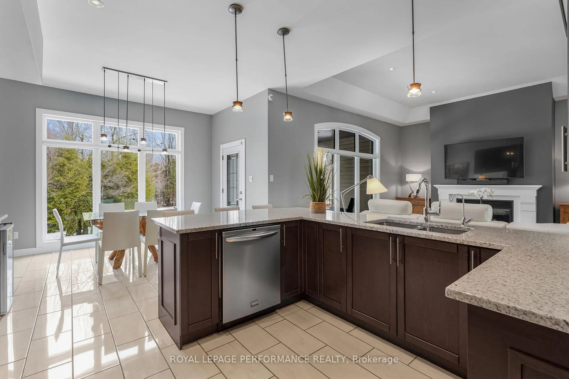 Photo 15 of 26 Jacquot Street N, Champlain, Champlain Twp — HOMEH