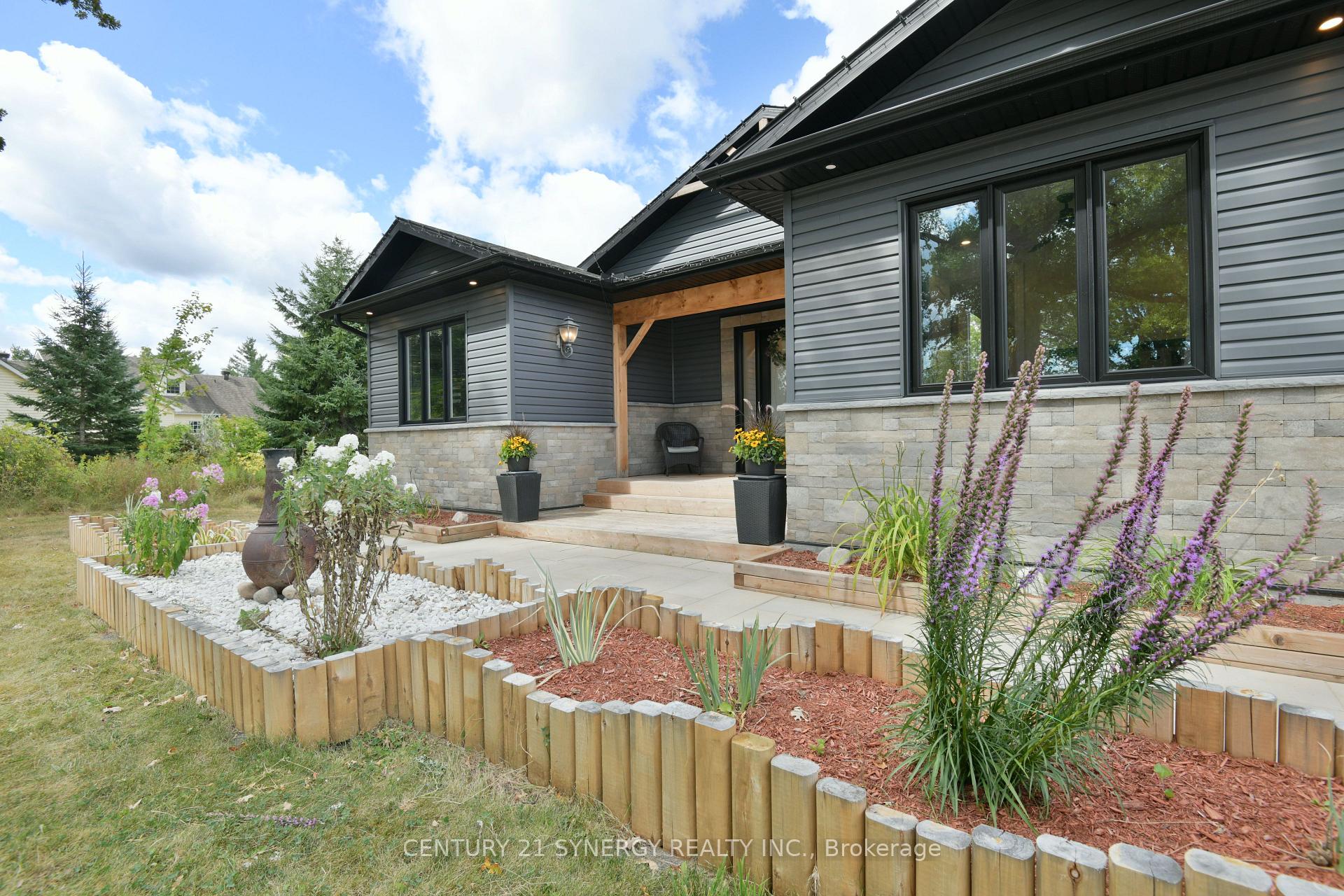 Photo 3 of 1071 Mill Ridge Road, McNab/Braeside, Mcnab/Braeside Twps — HOMEH