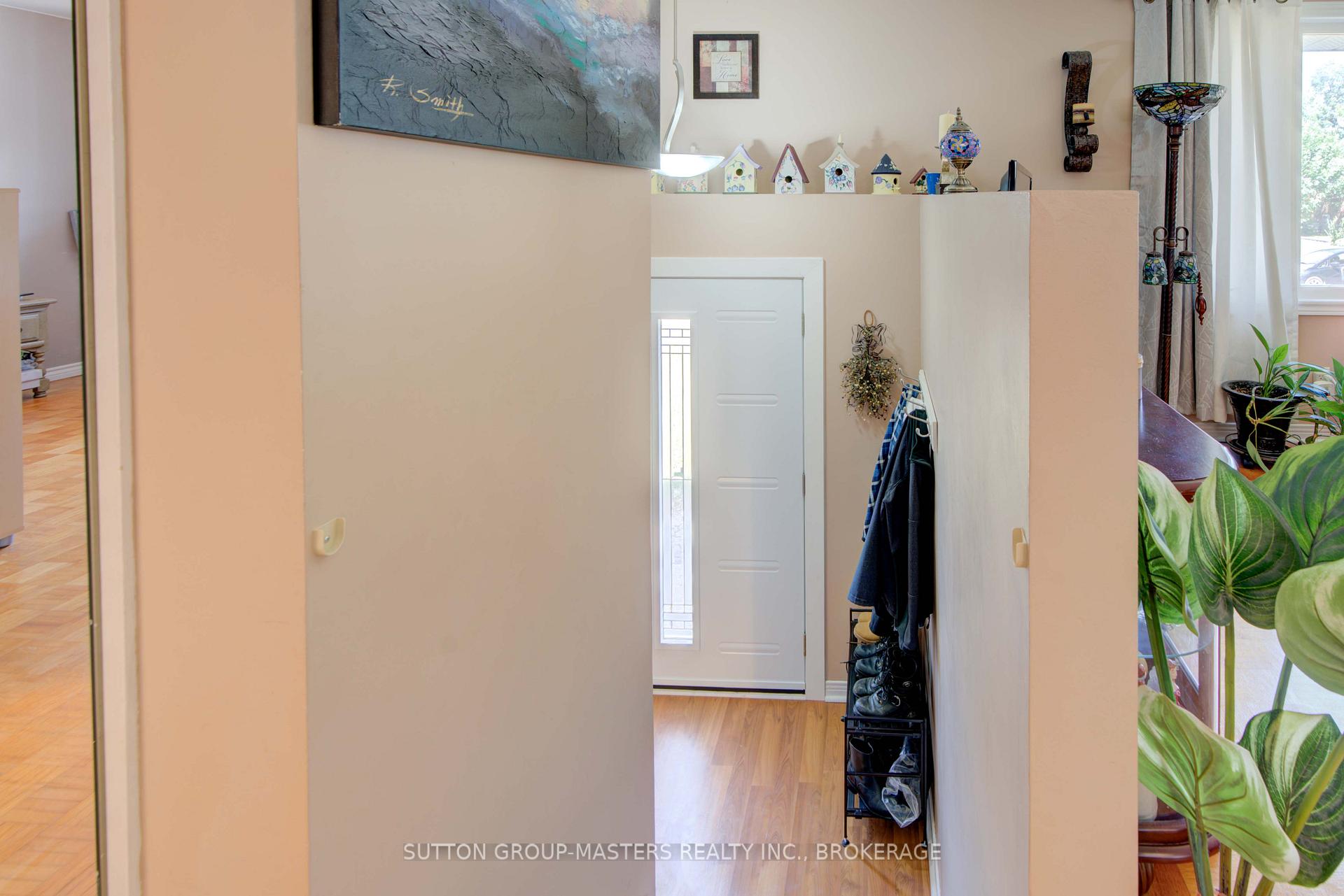 Photo 8 of 126 Chesterfield Drive, Loyalist, Amherstview — HOMEH