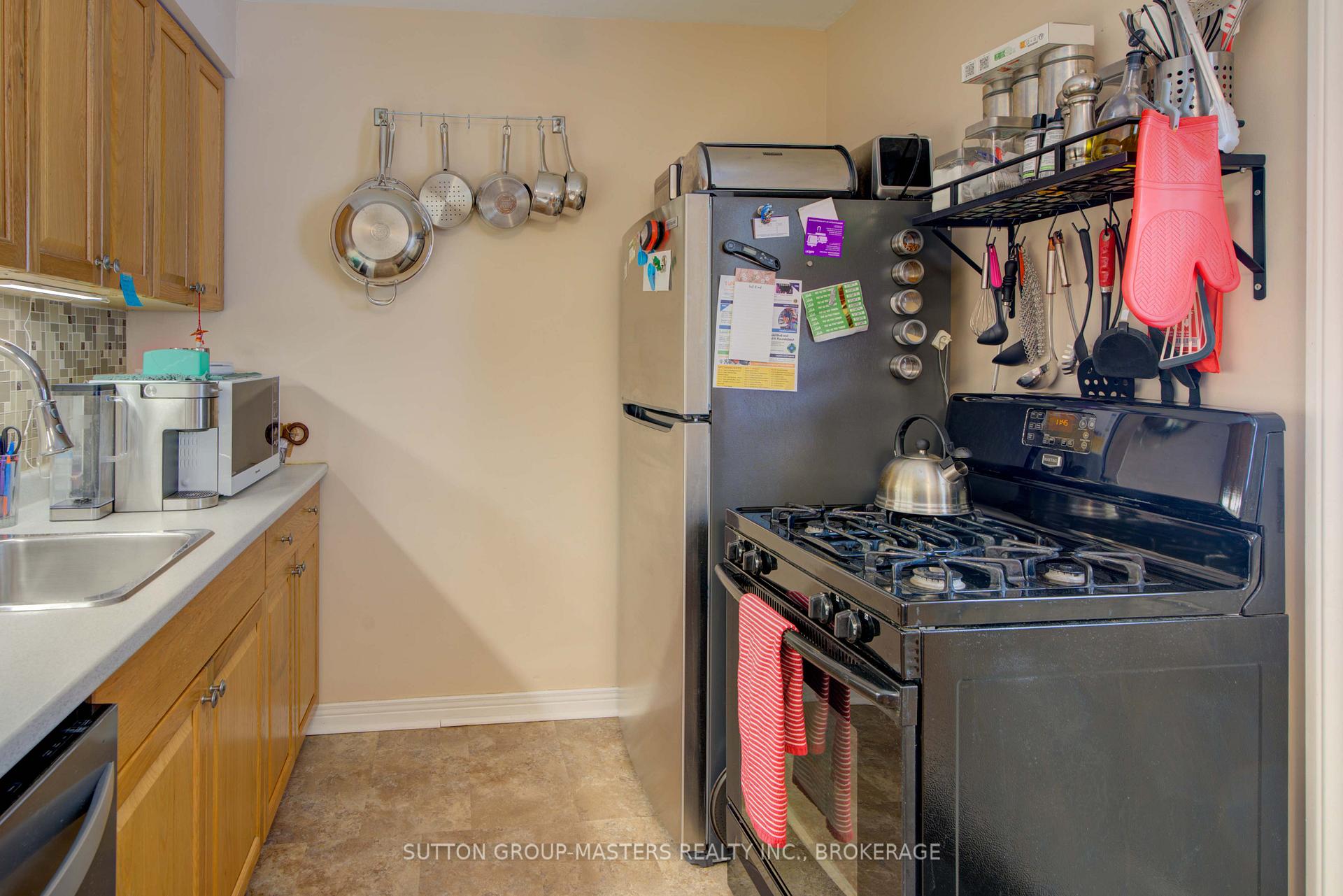 Photo 15 of 126 Chesterfield Drive, Loyalist, Amherstview — HOMEH