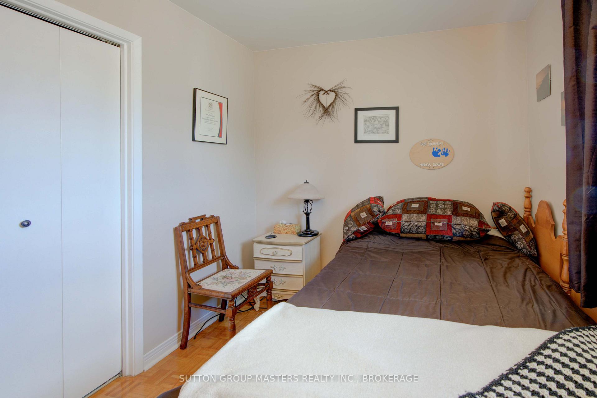 Photo 18 of 126 Chesterfield Drive, Loyalist, Amherstview — HOMEH