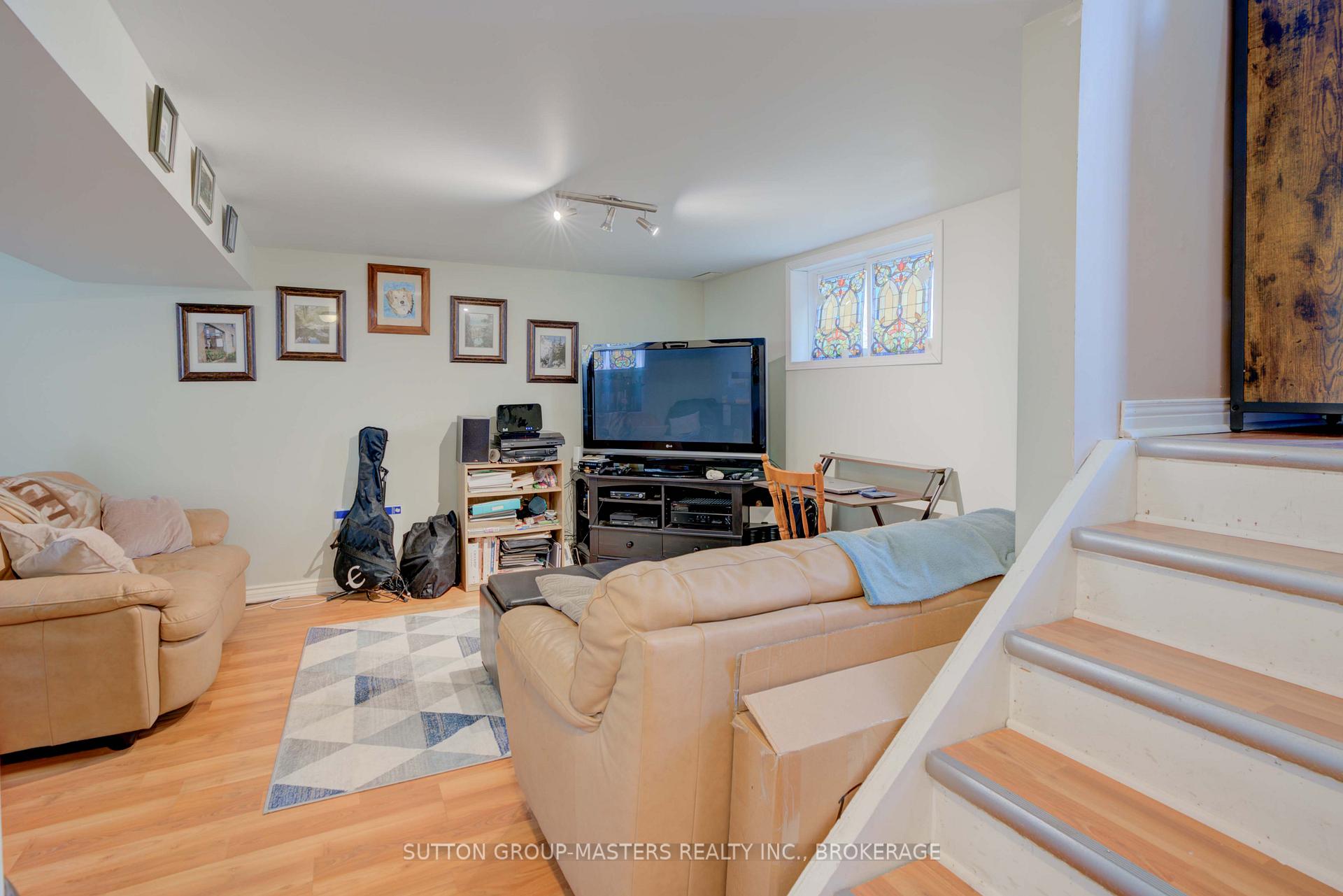 Photo 22 of 126 Chesterfield Drive, Loyalist, Amherstview — HOMEH