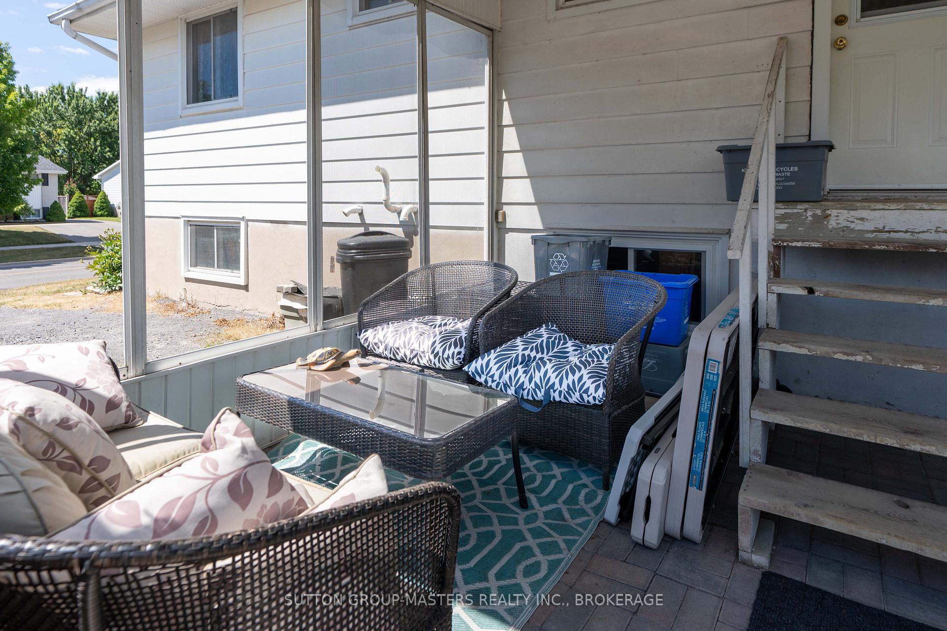 Photo 31 of 126 Chesterfield Drive, Loyalist, Amherstview — HOMEH