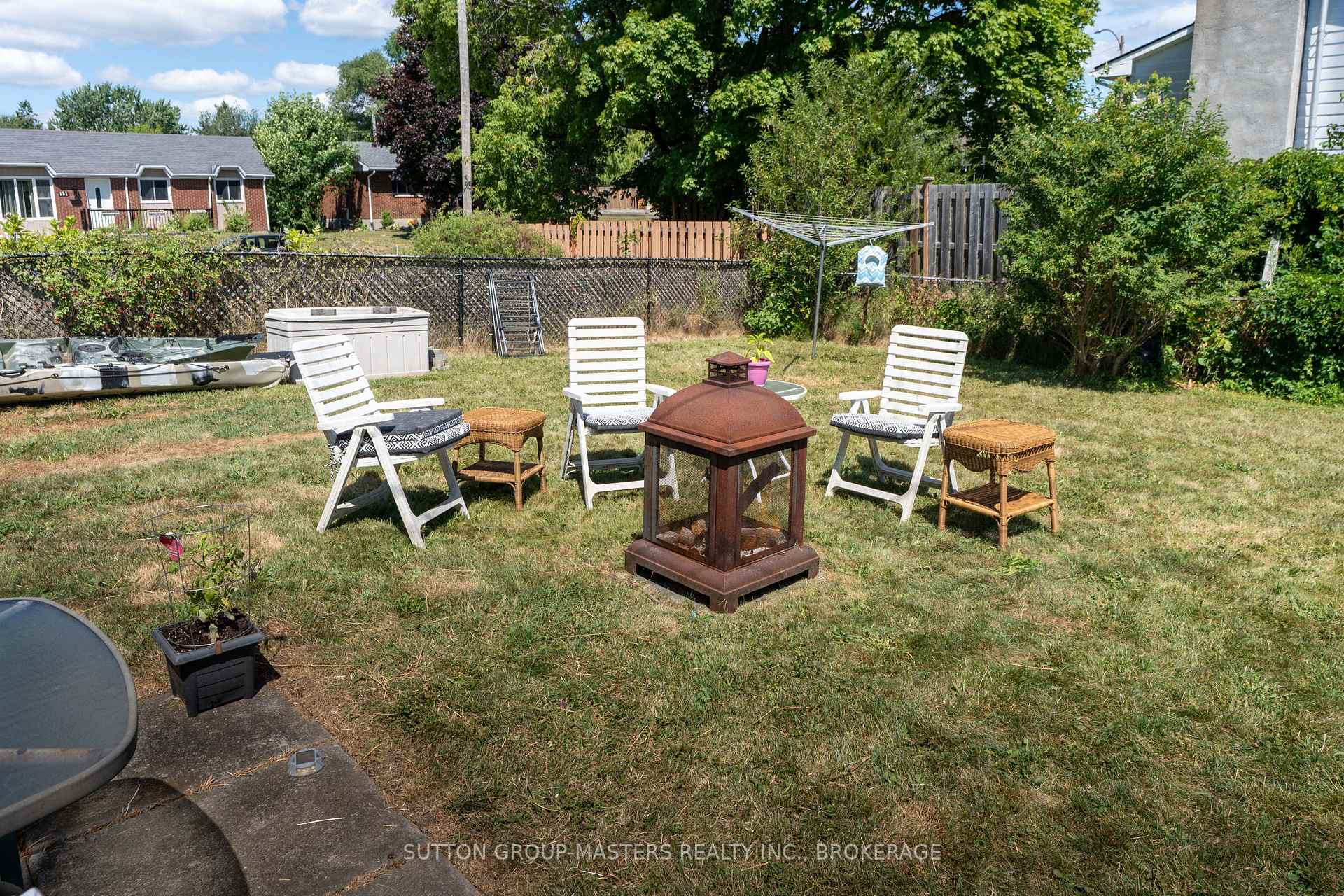 Photo 32 of 126 Chesterfield Drive, Loyalist, Amherstview — HOMEH