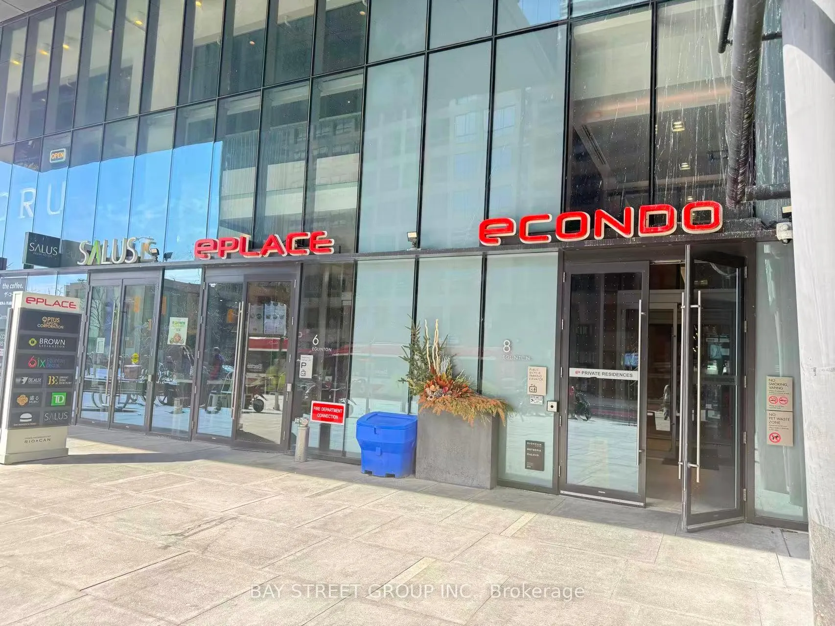 Photo 3 of Unit 4508, 8 Eglinton Avenue E, Toronto, Mount Pleasant West — HOMEH