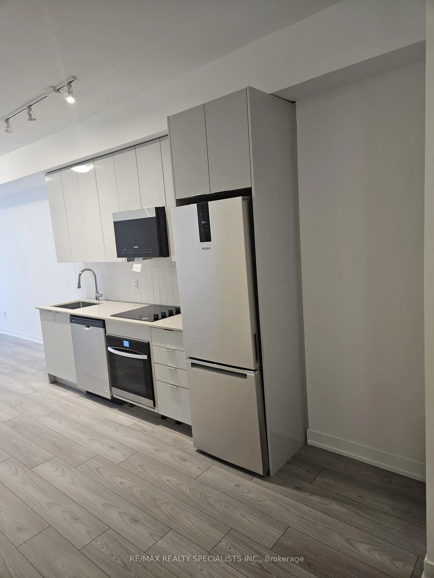 Photo 8 of Unit 2131, 498 Caldari Road, Vaughan, Concord — HOMEH