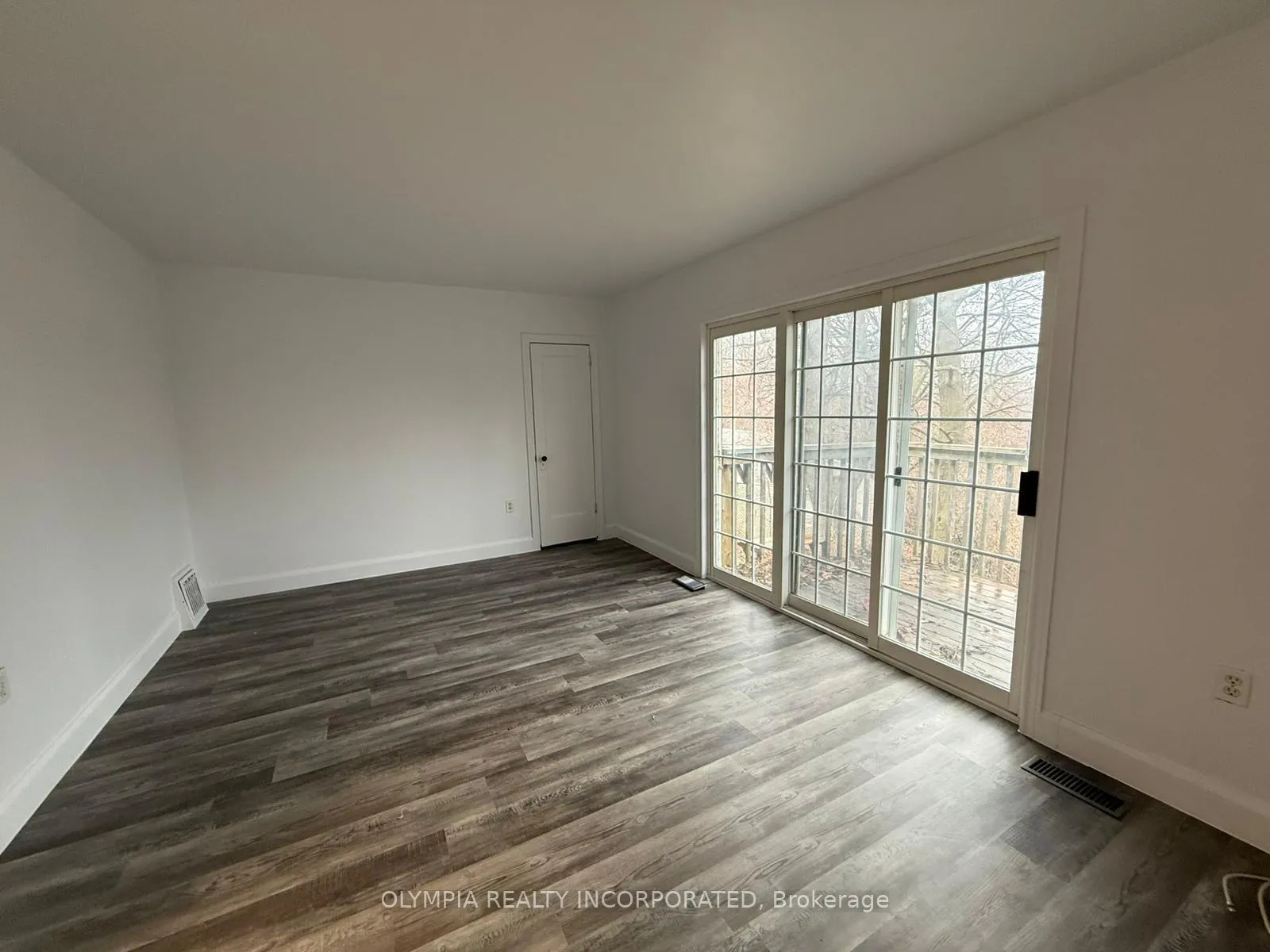 Photo 7 of Unit Upper, 76 Martindale Road, St. Catharines, Grapeview — HOMEH