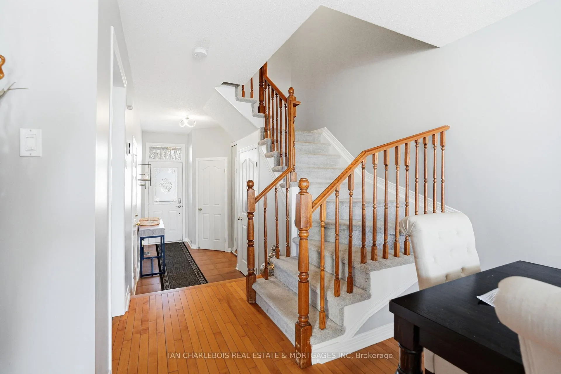 Photo 16 of 907 Markwick Crescent, Ottawa, Notting Hill/Summerside — HOMEH